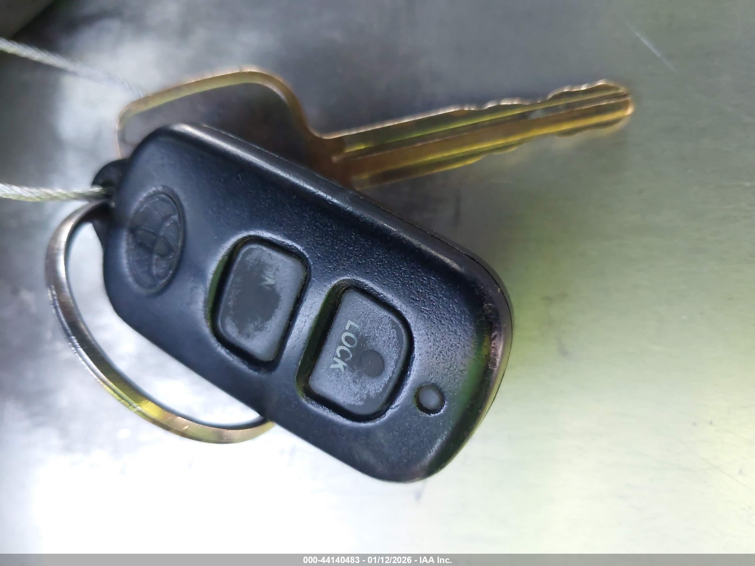 TOYOTA TACOMA image 11