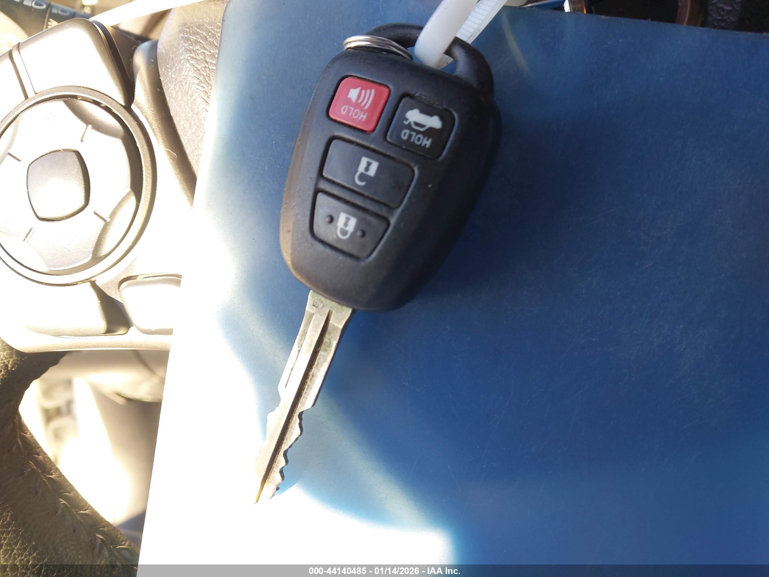 TOYOTA CAMRY image 11