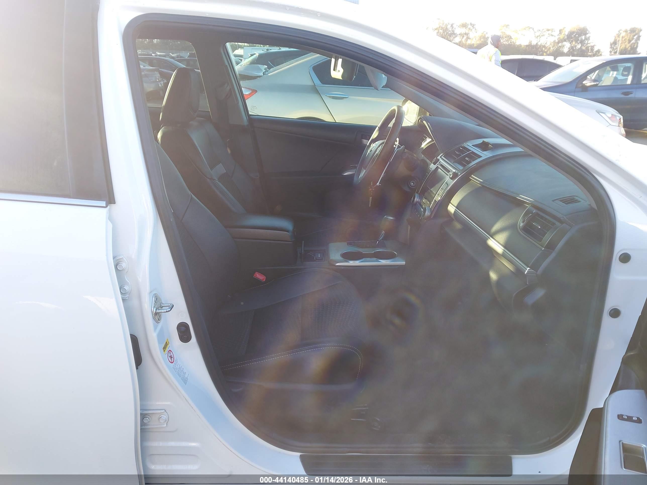 TOYOTA CAMRY image 5
