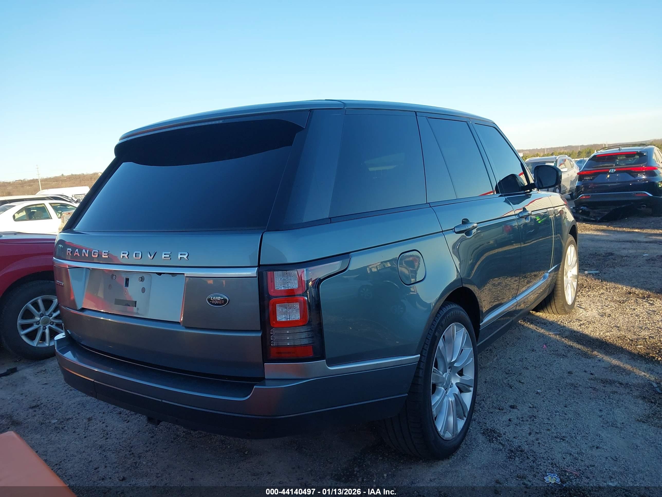 LAND ROVER image 4