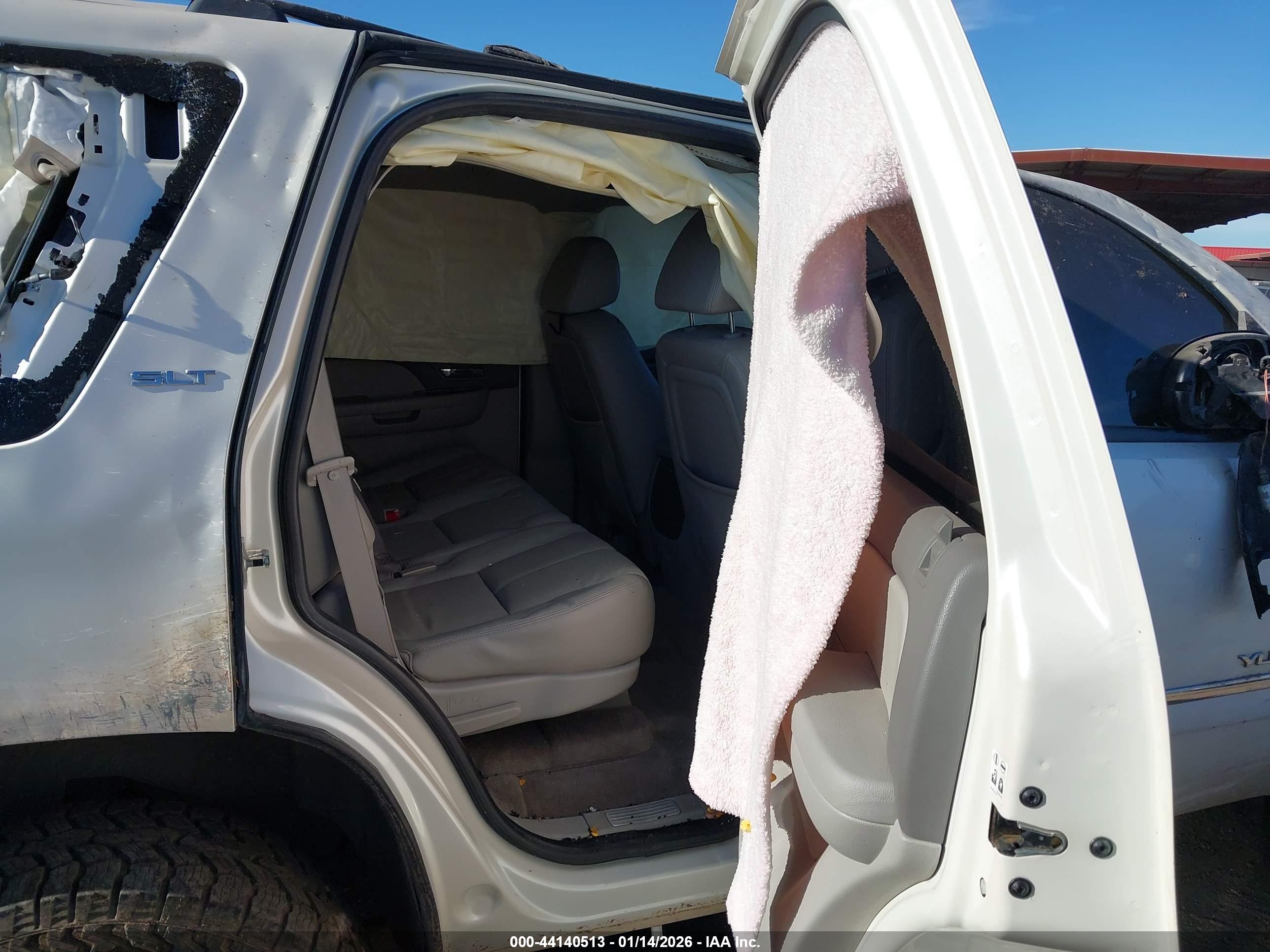 GMC YUKON image 8