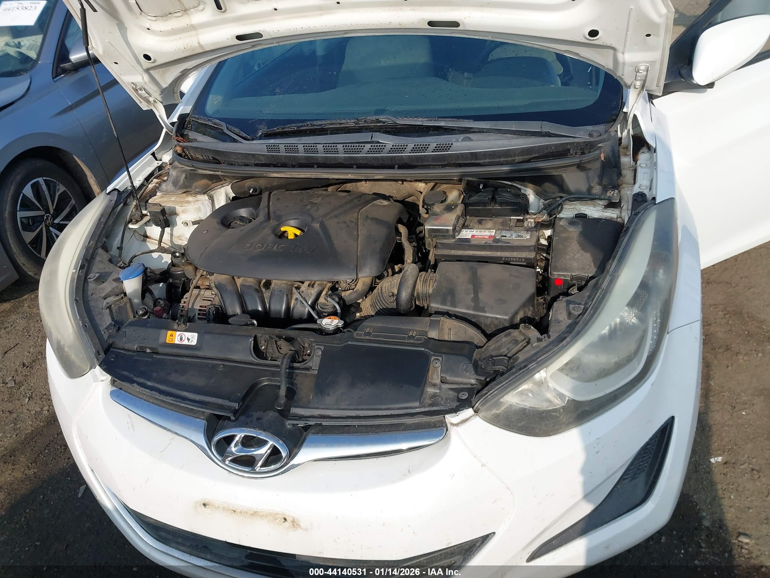 HYUNDAI ELANTRA image 10