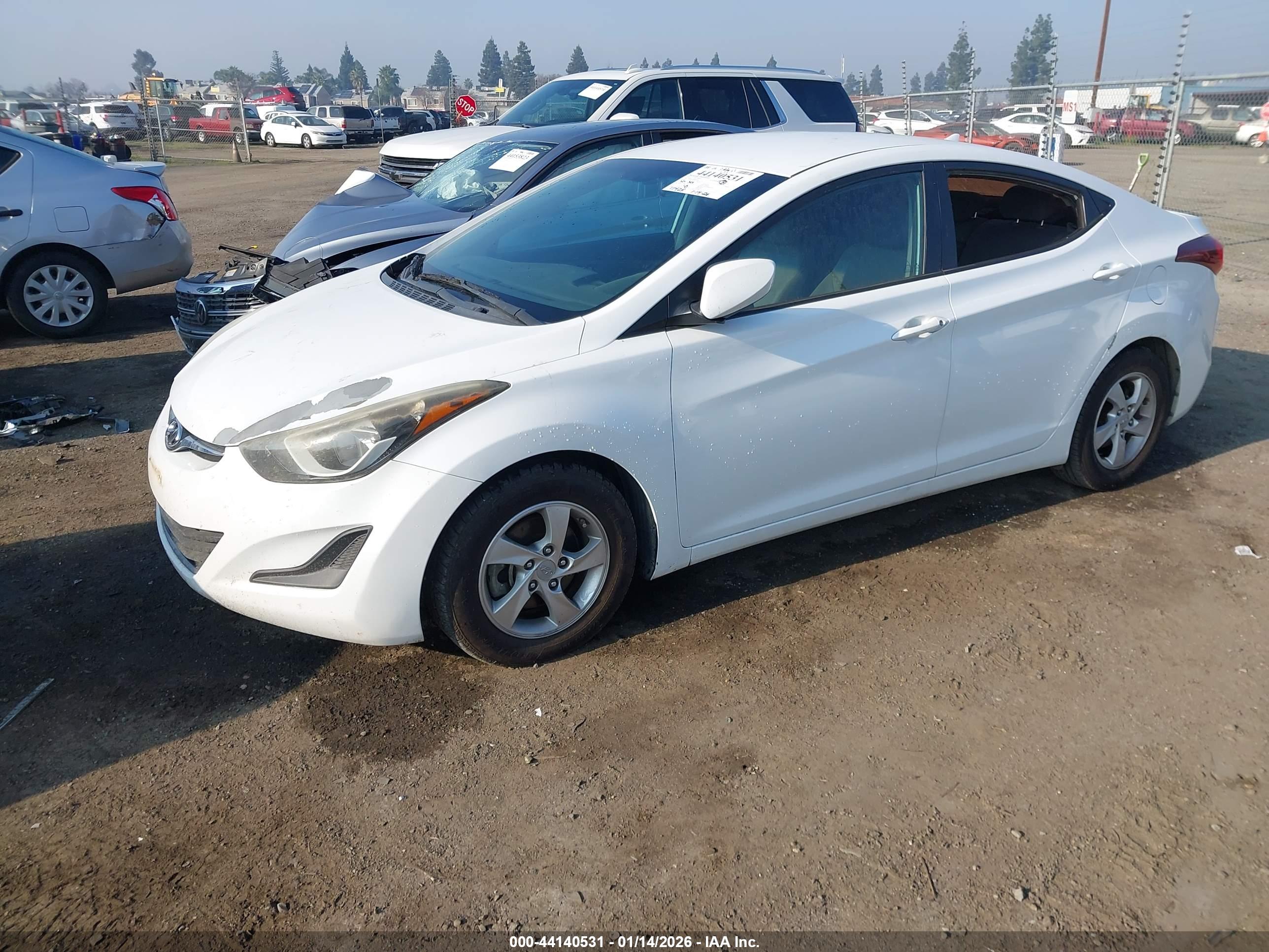 HYUNDAI ELANTRA image 2
