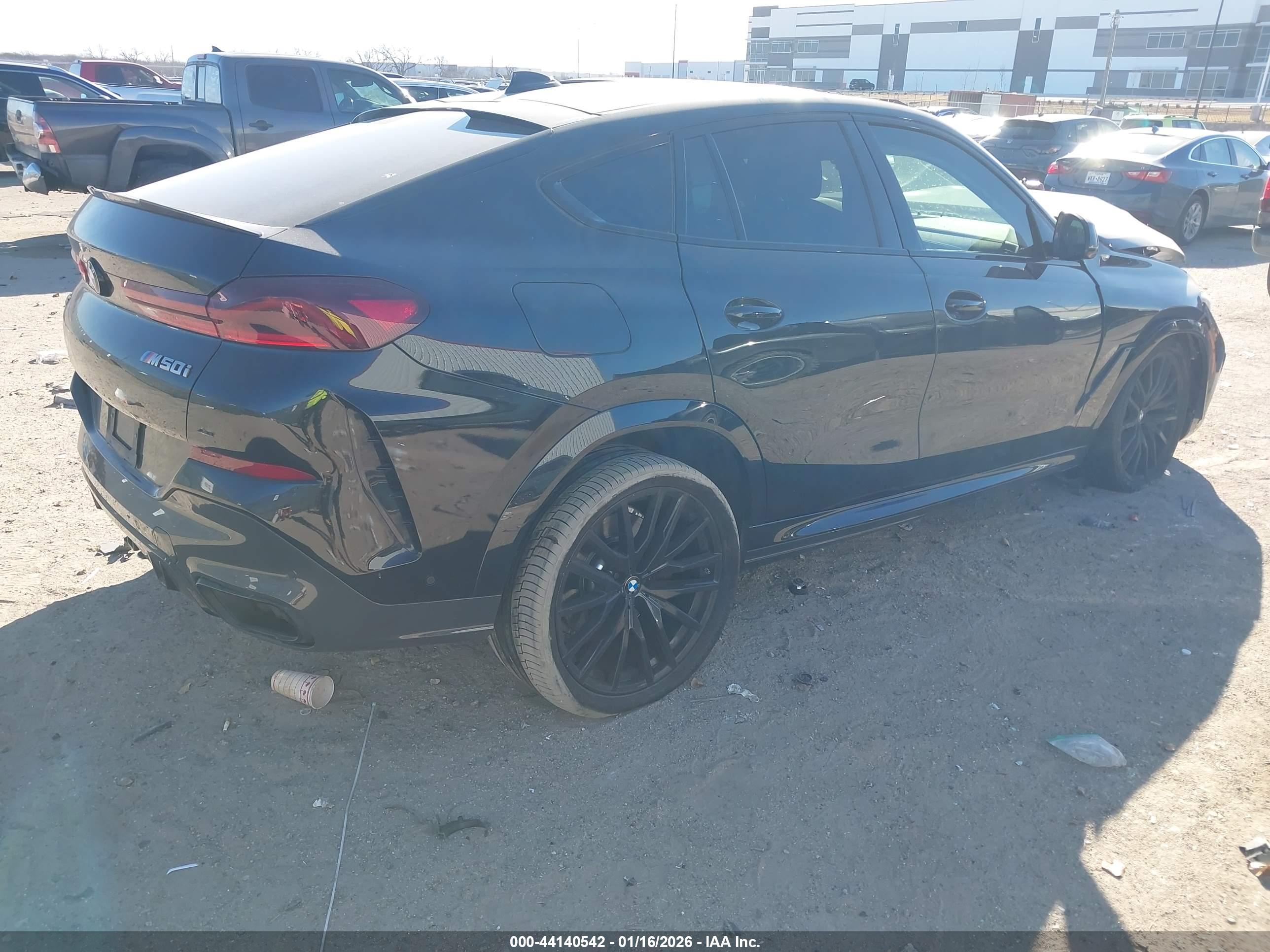 BMW X6 image 4