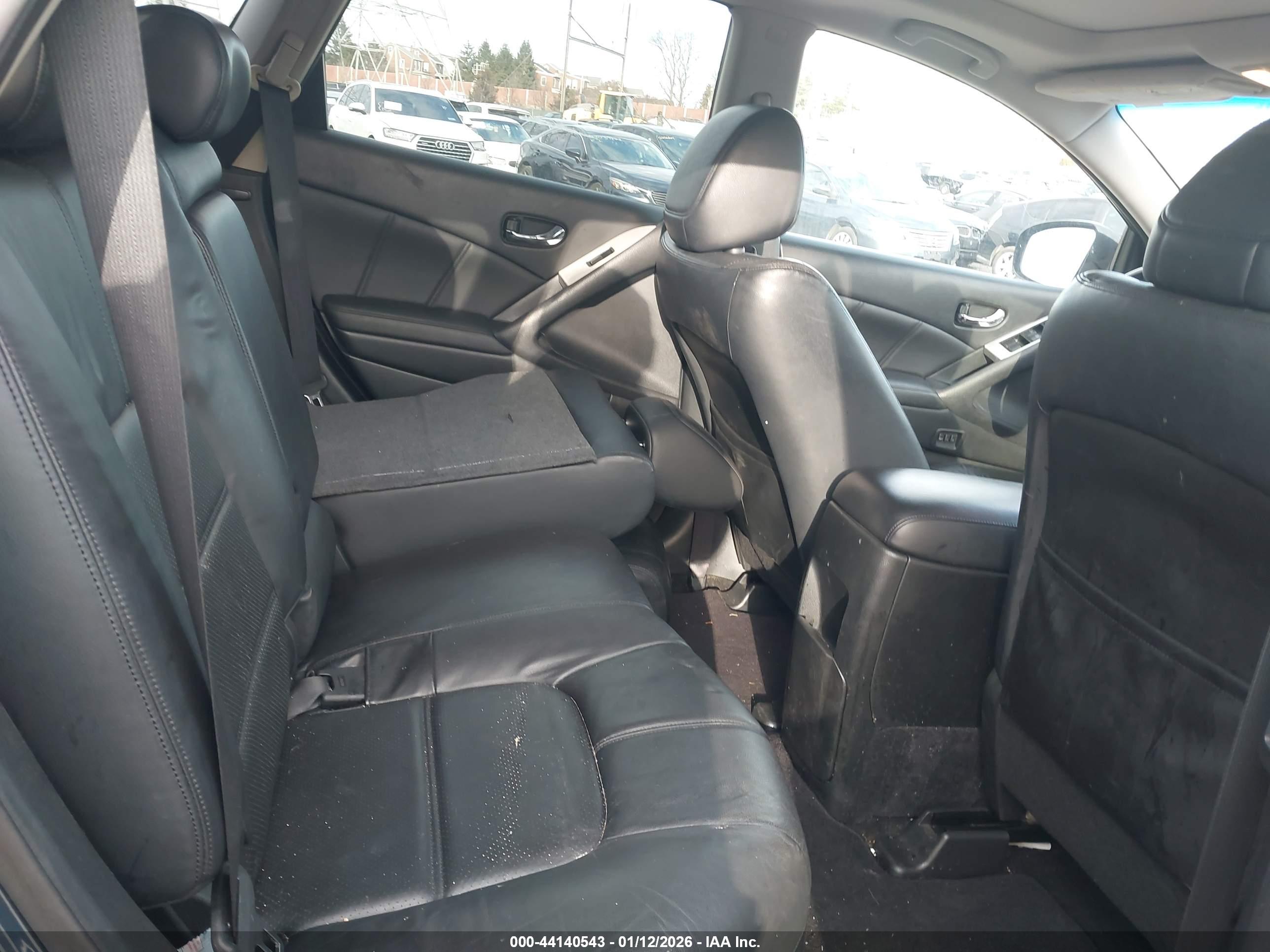 NISSAN MURANO image 8