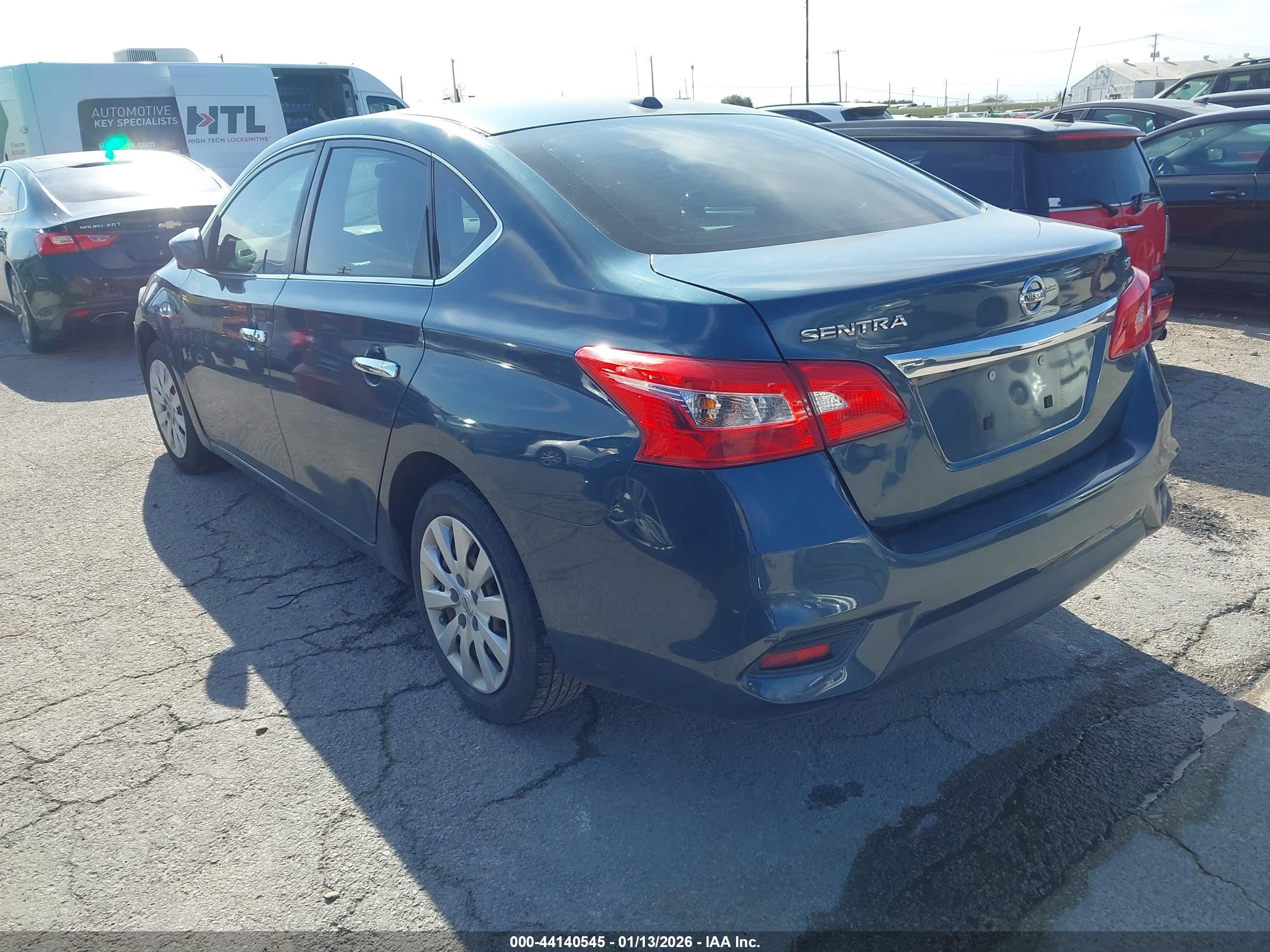 NISSAN SENTRA image 3