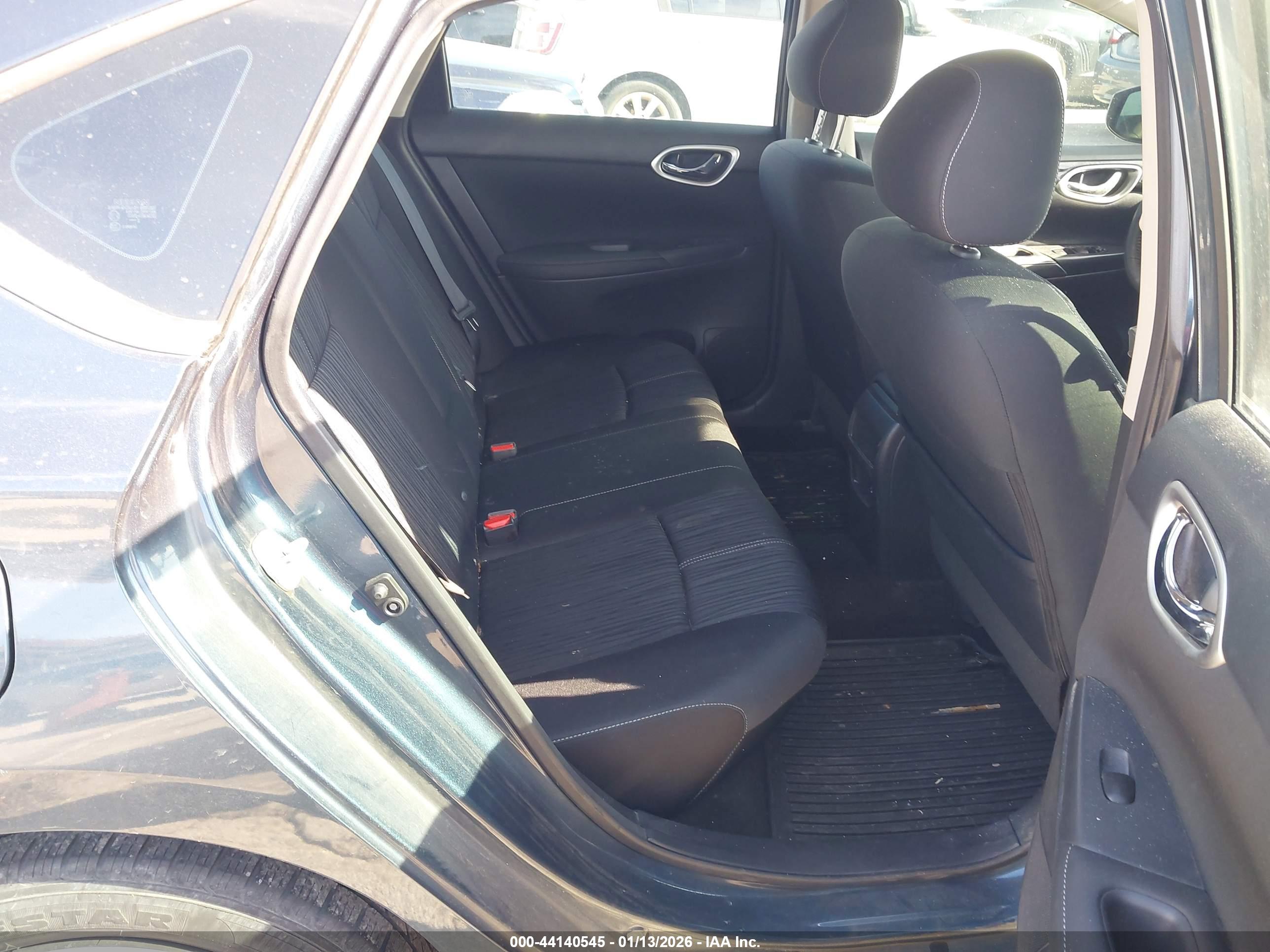NISSAN SENTRA image 8