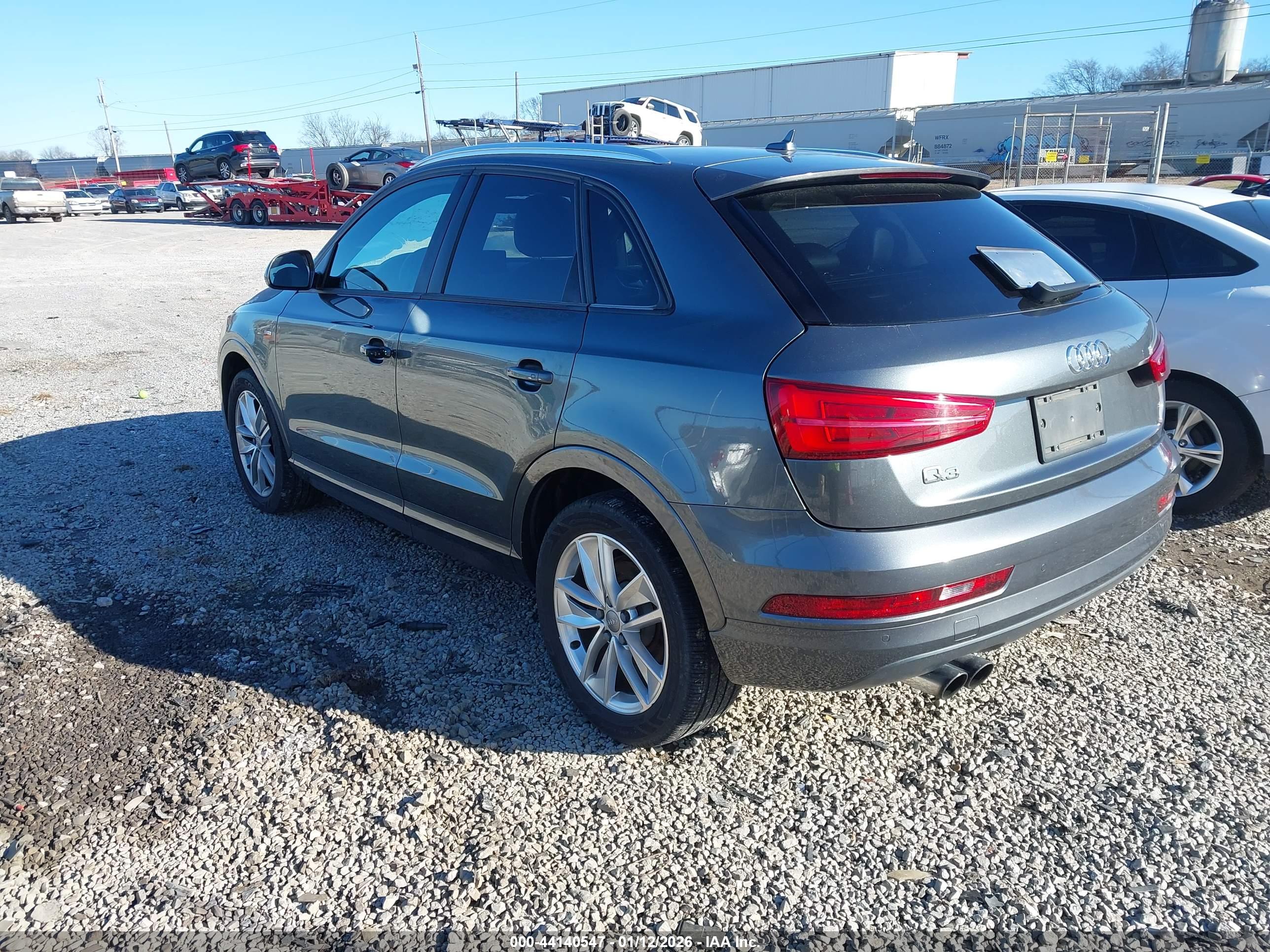 AUDI Q3 image 3