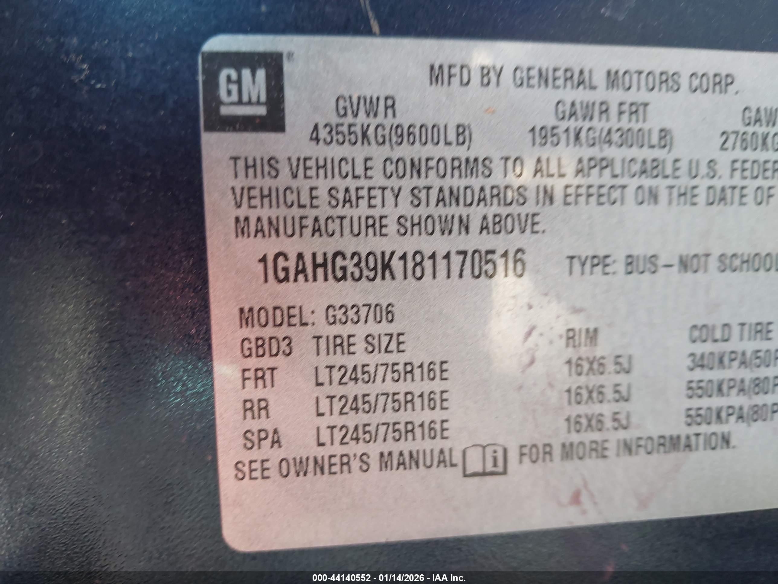 CHEVROLET EXPRESS image 9