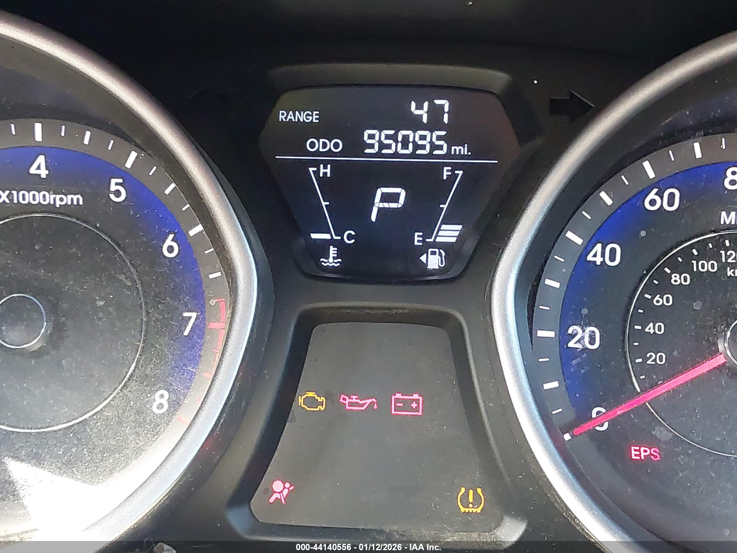 HYUNDAI ELANTRA image 7