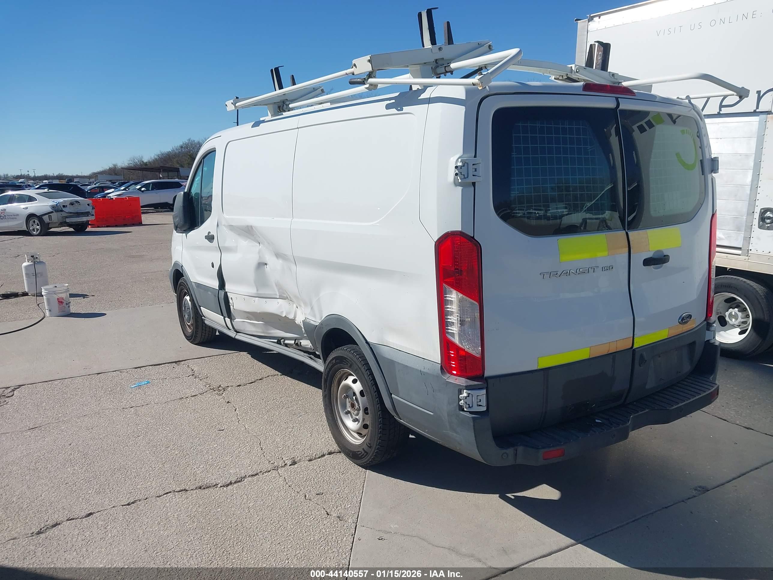FORD TRANSIT-150 image 3