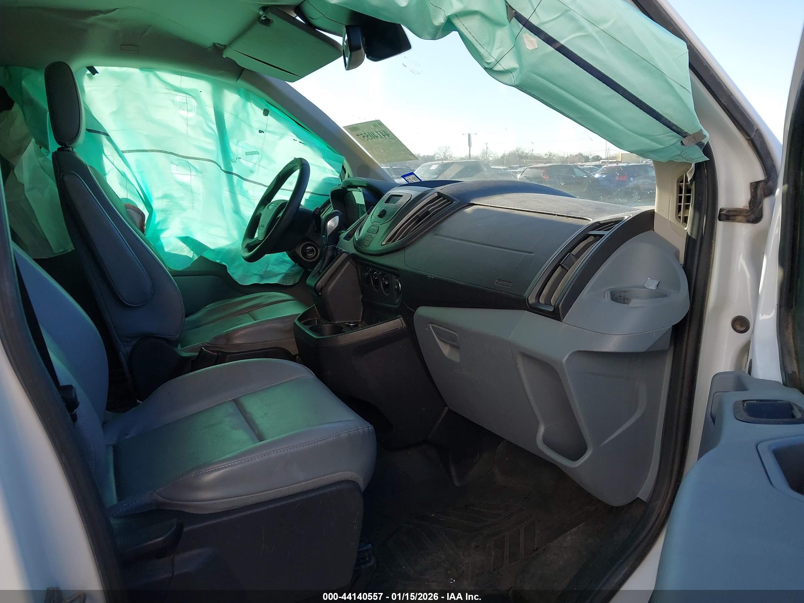 FORD TRANSIT-150 image 5