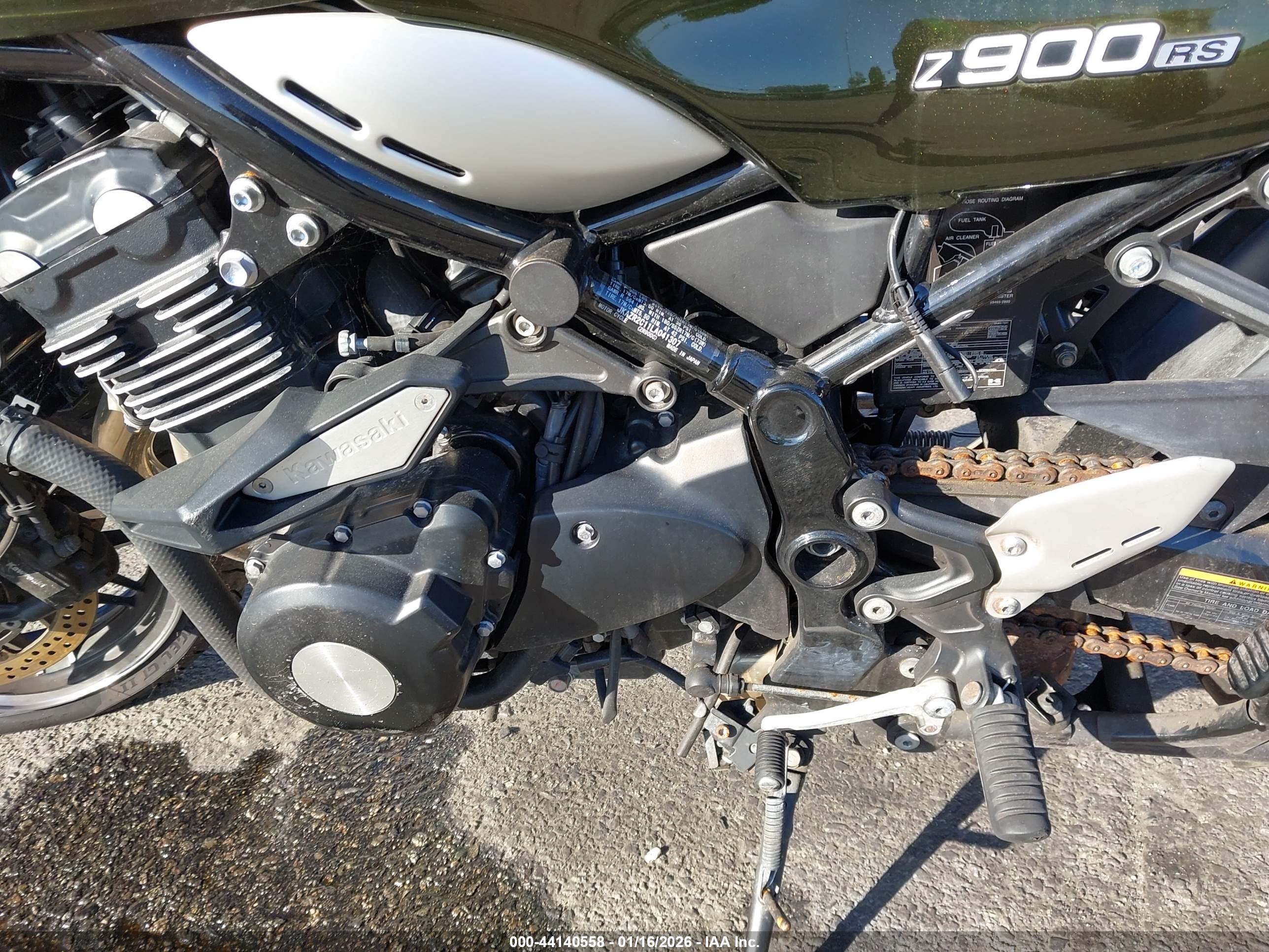 KAWASAKI ZR900 image 9