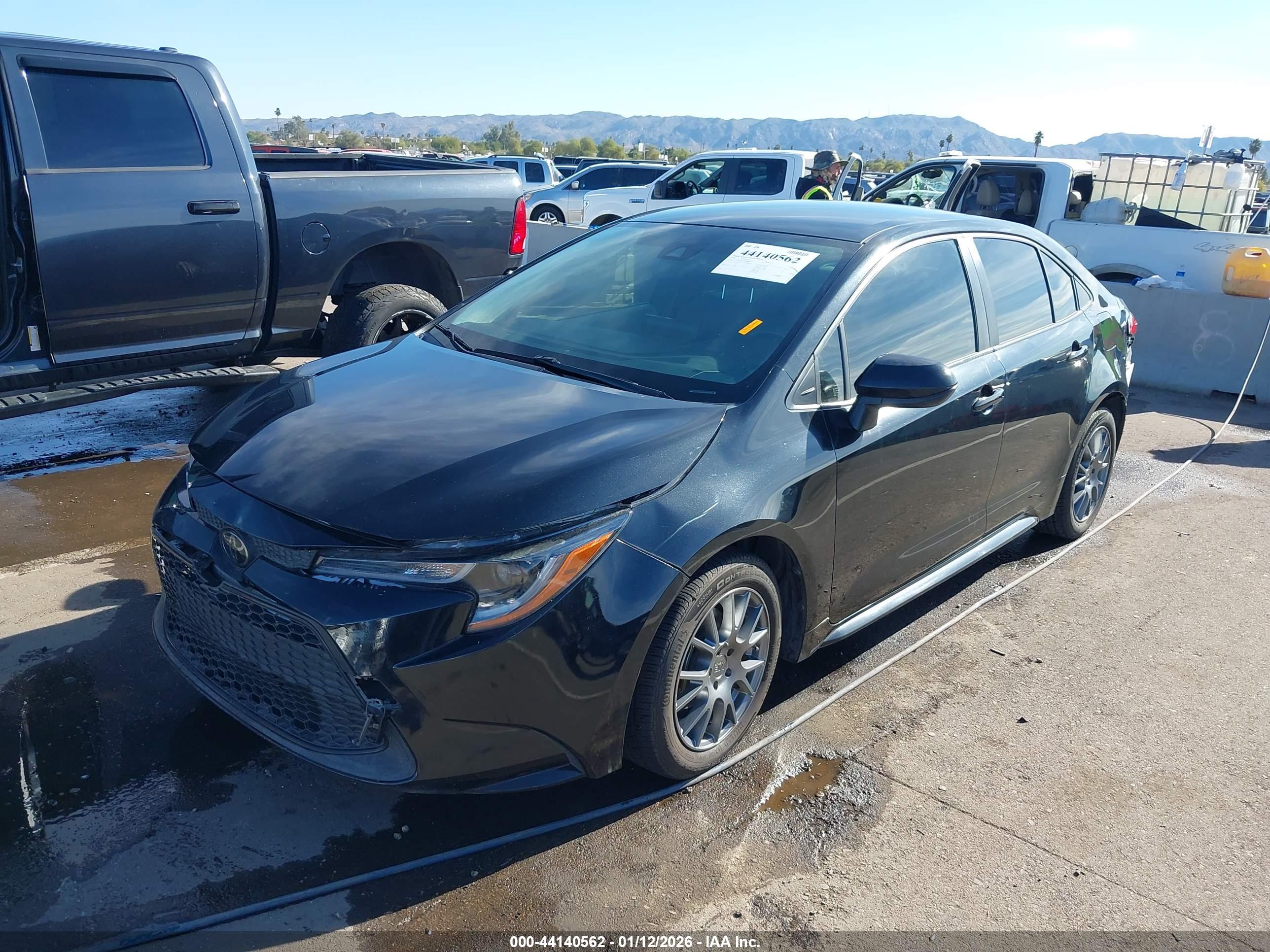 TOYOTA COROLLA image 2