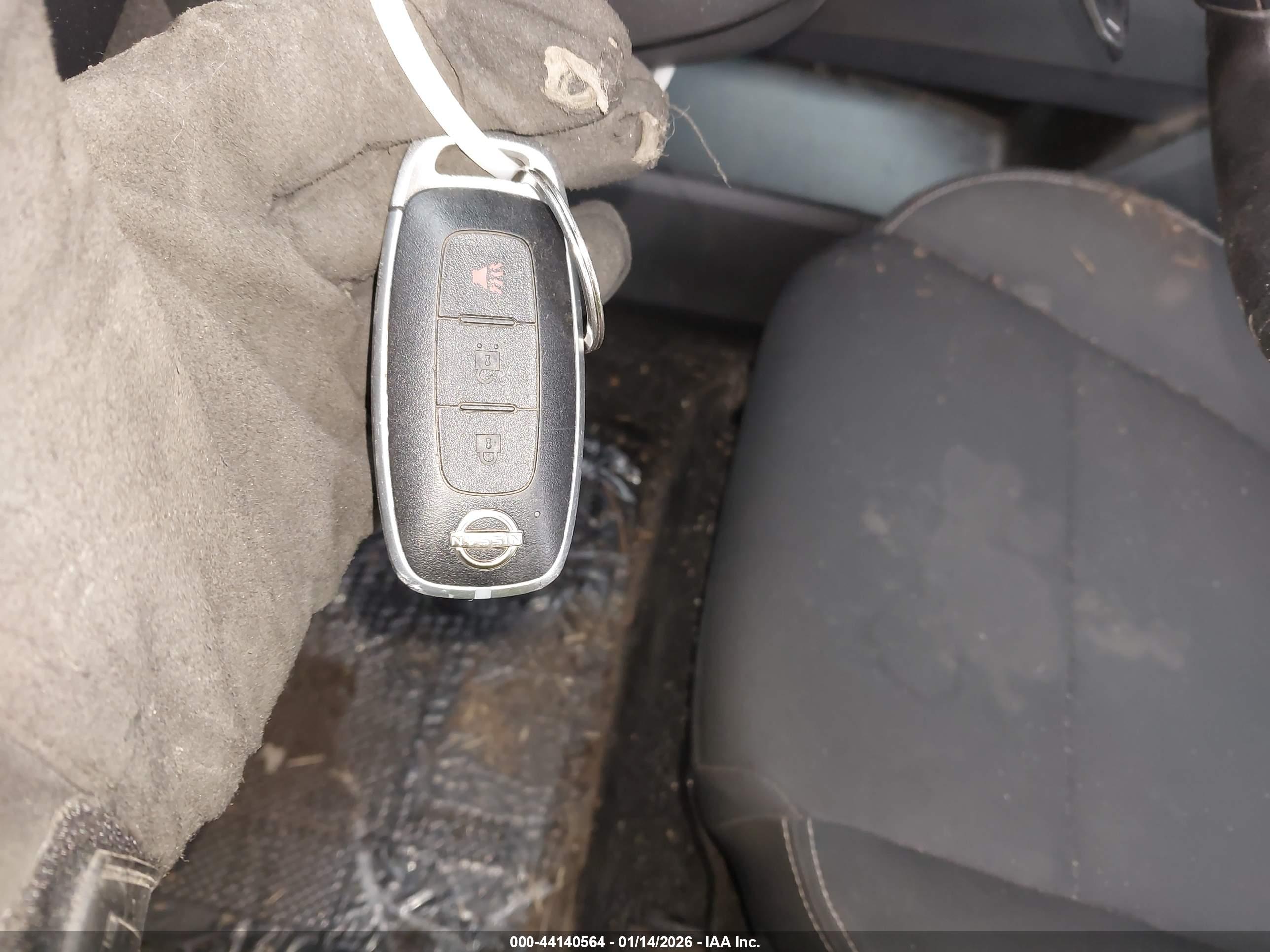 NISSAN ROGUE image 11