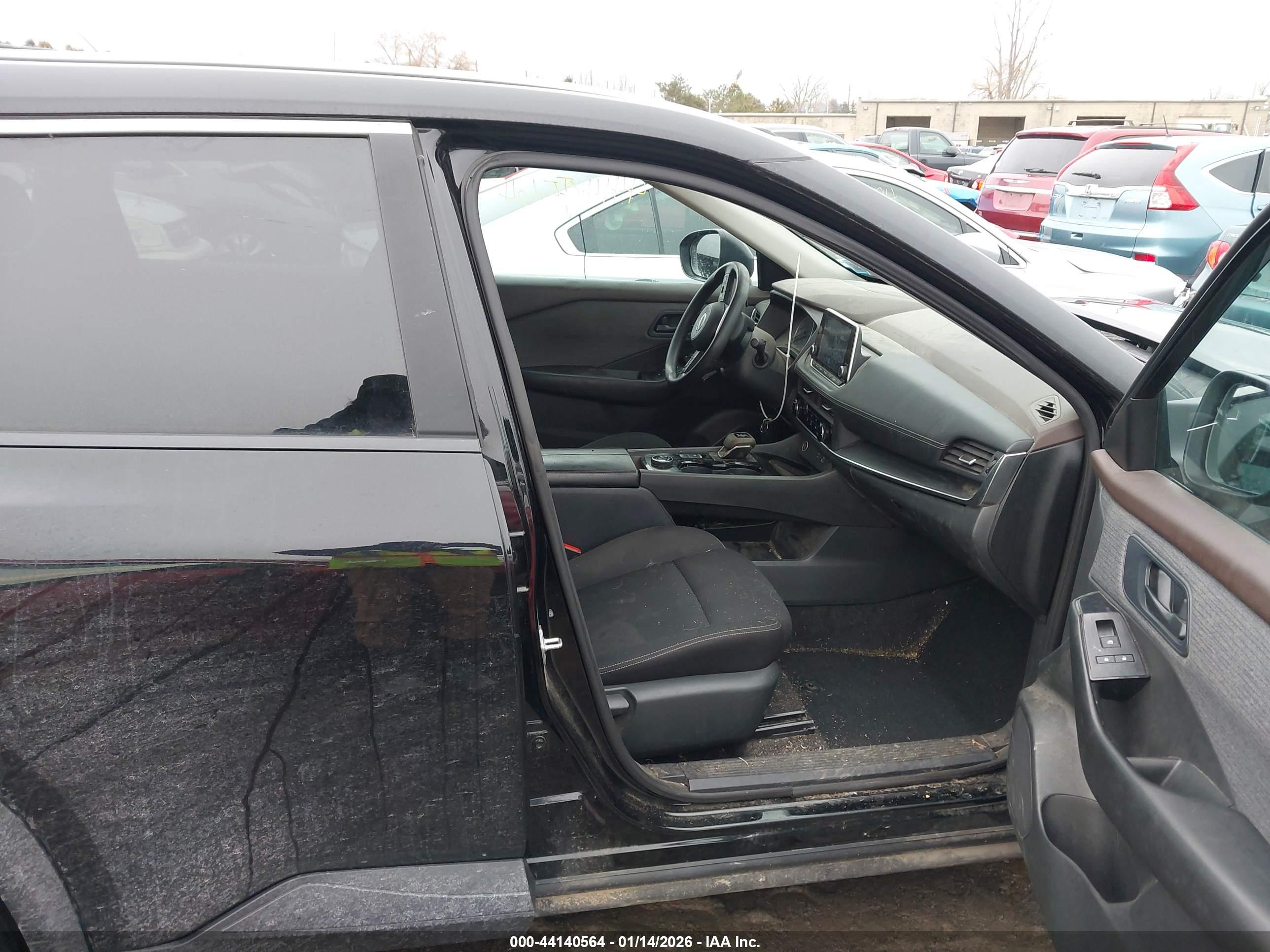 NISSAN ROGUE image 5