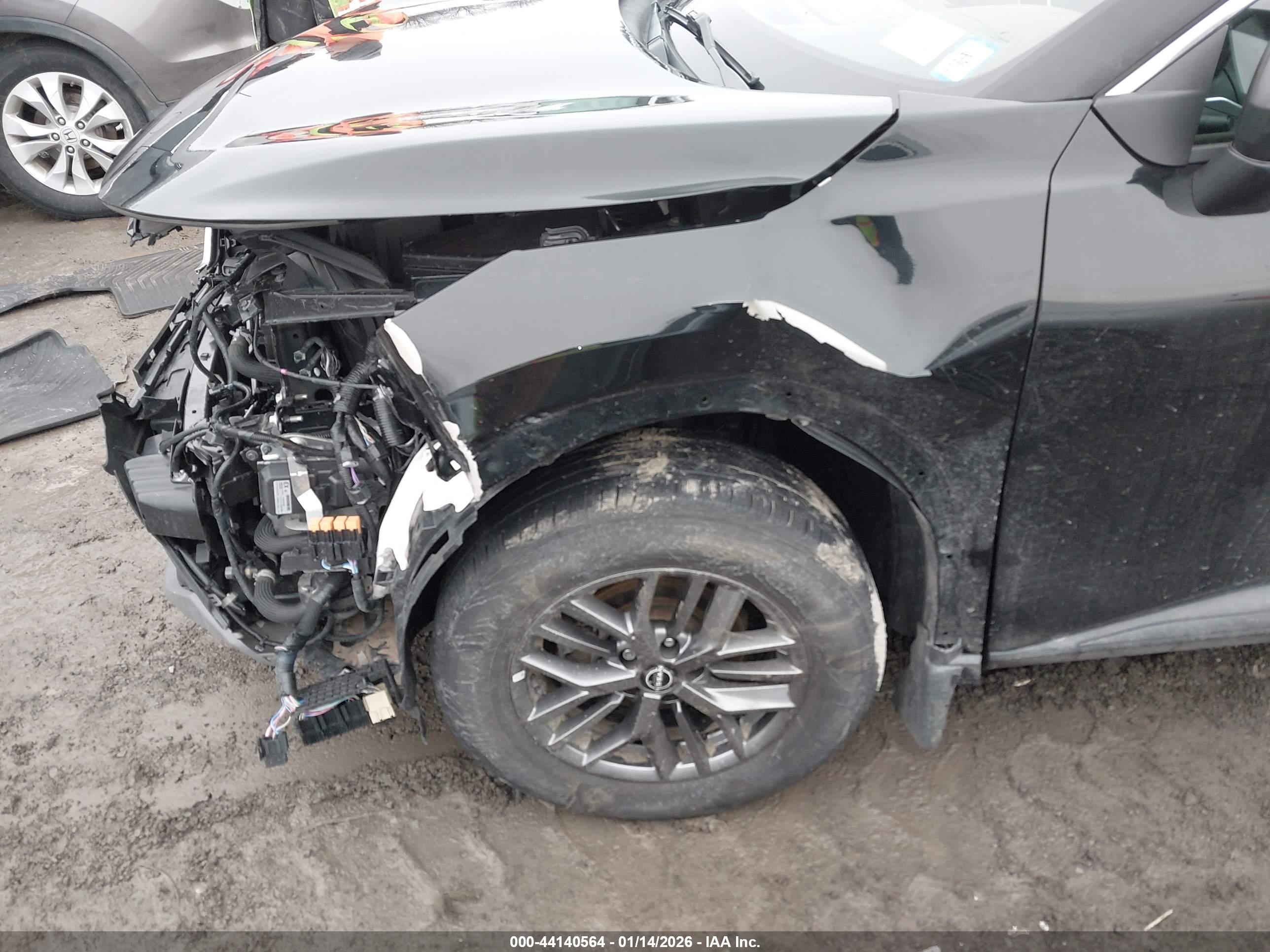 NISSAN ROGUE image 6
