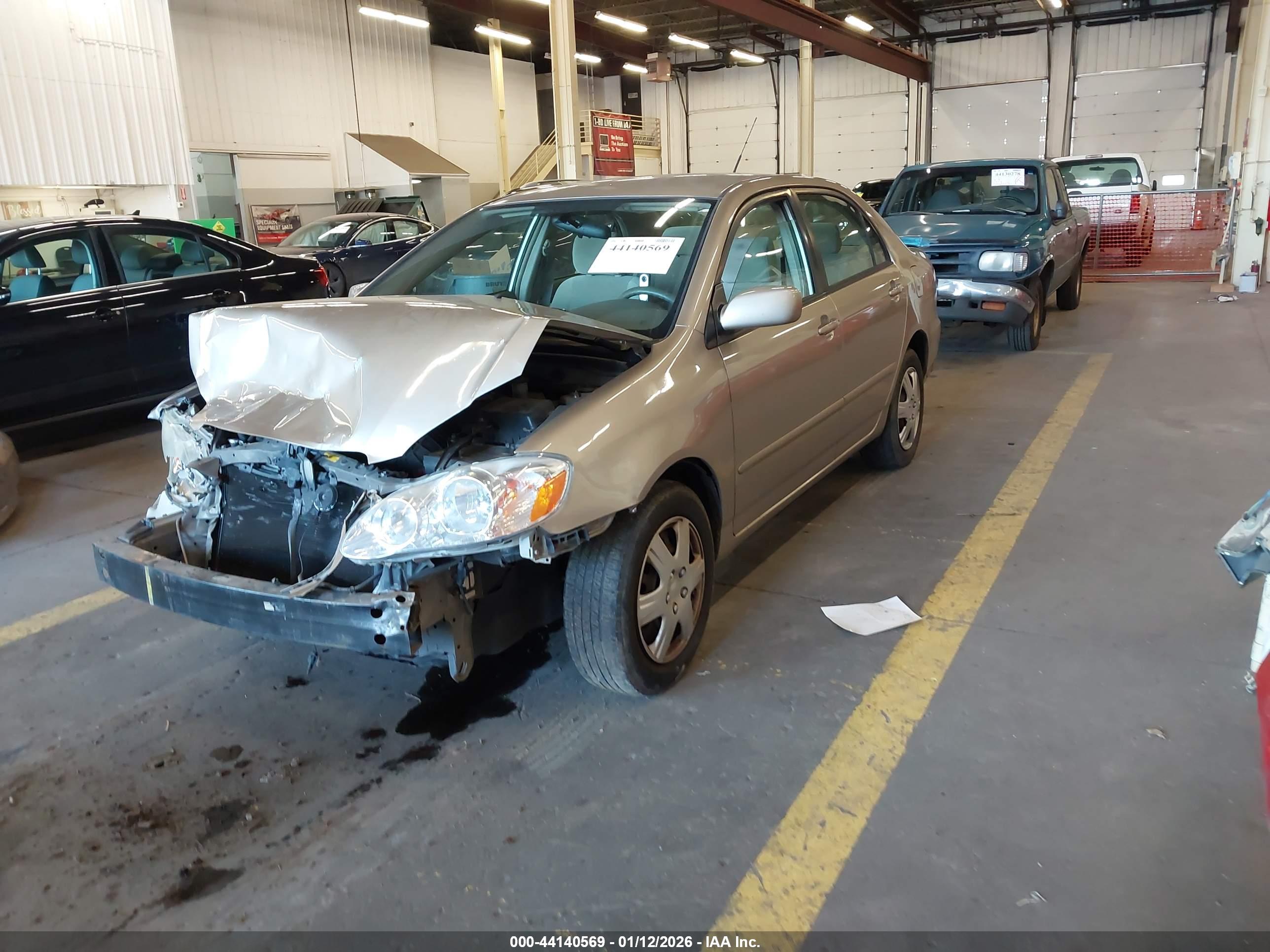 TOYOTA COROLLA image 2