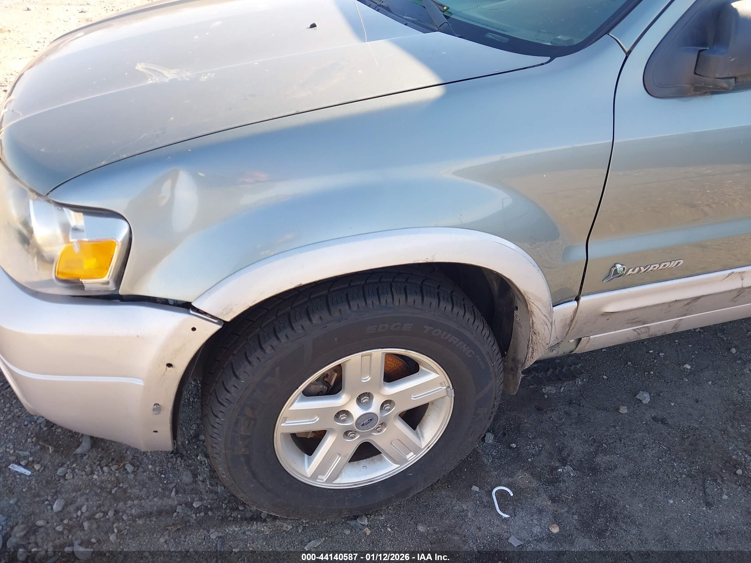 FORD ESCAPE image 6