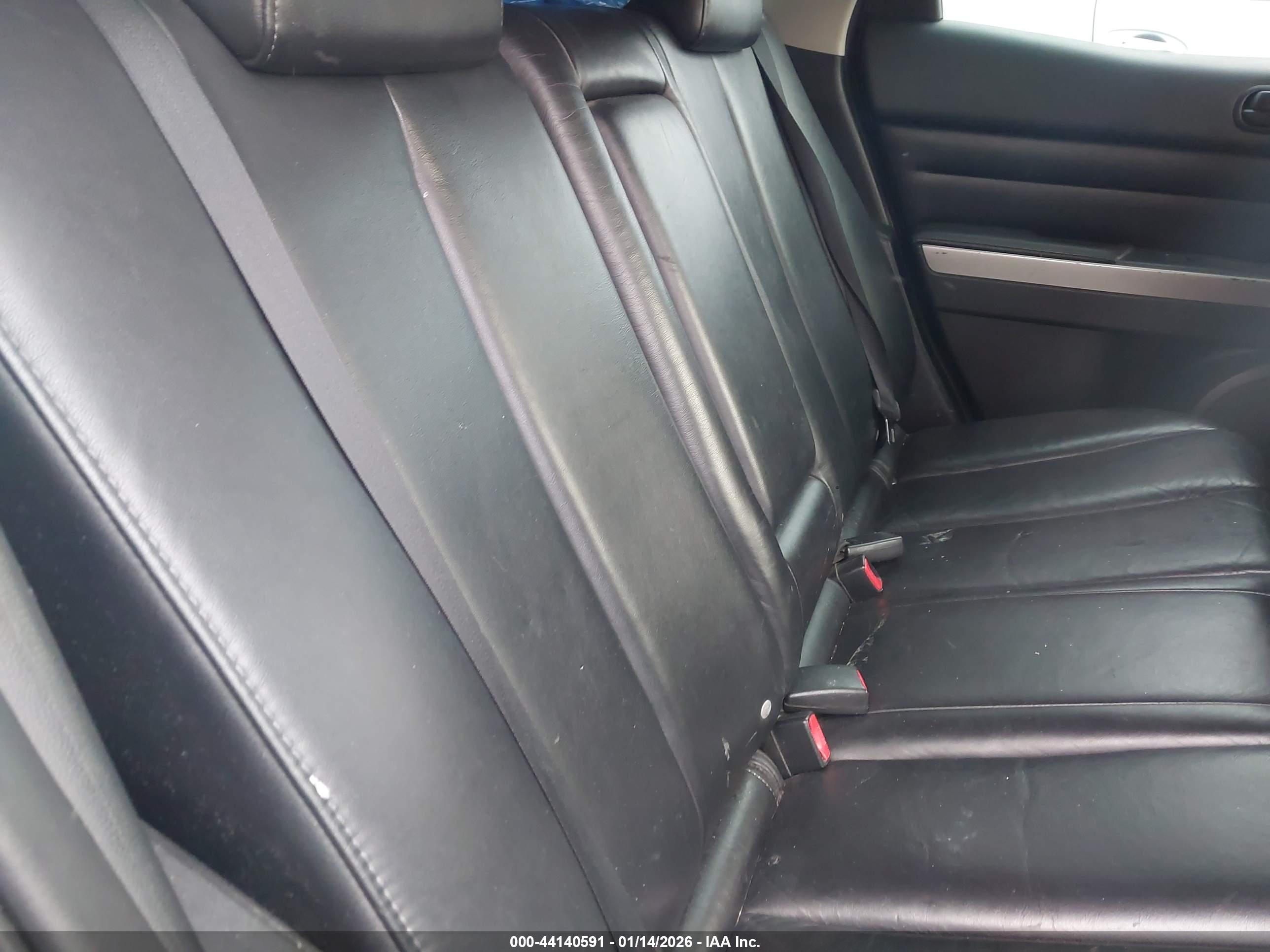 MAZDA CX-7 image 8