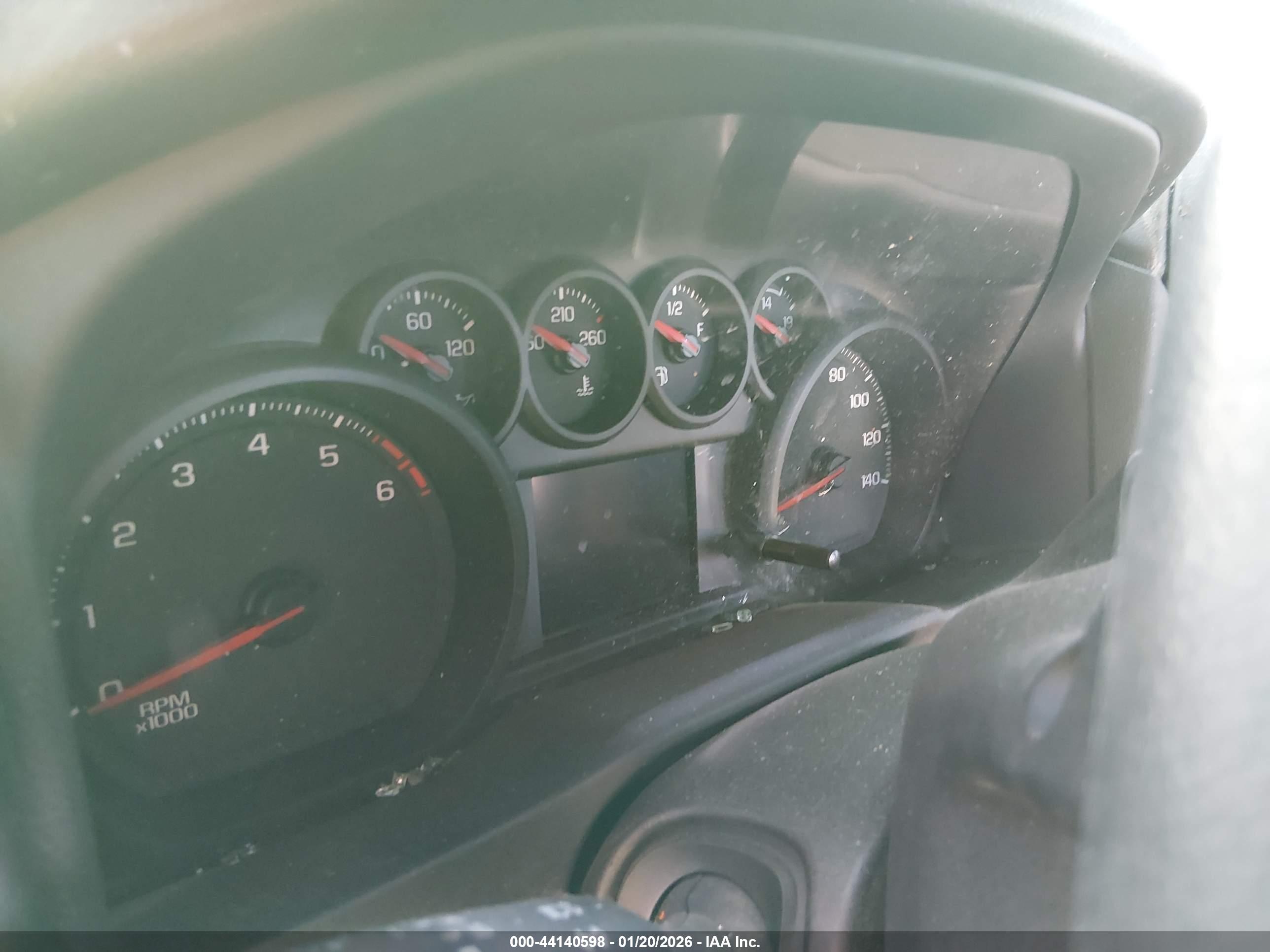 CHEVROLET SILVERADO image 7