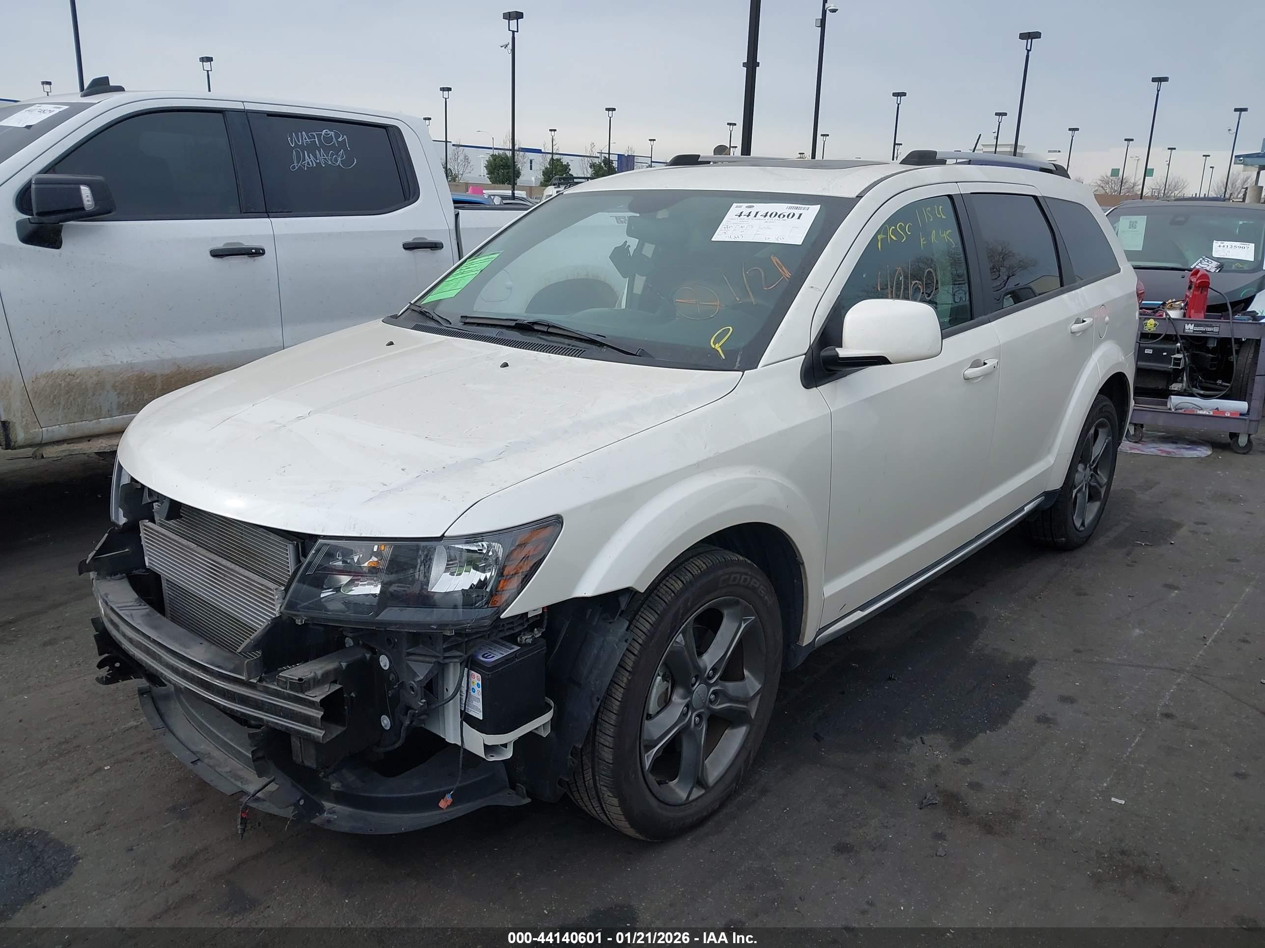 DODGE JOURNEY image 2