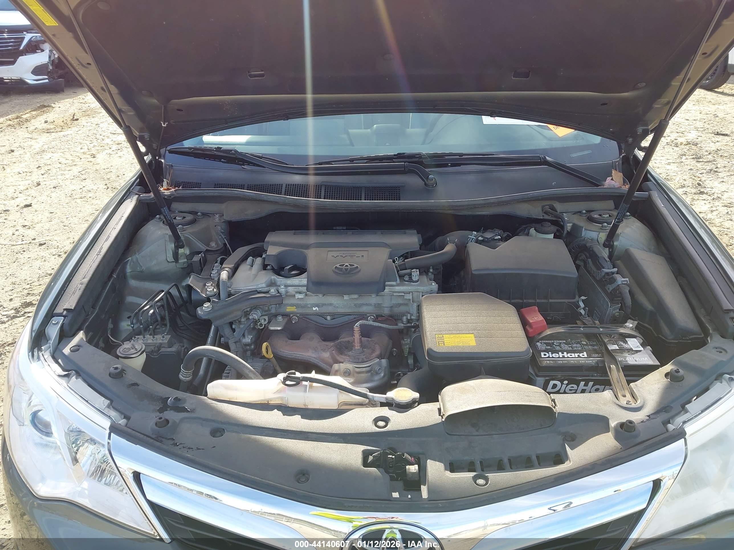 TOYOTA CAMRY image 10