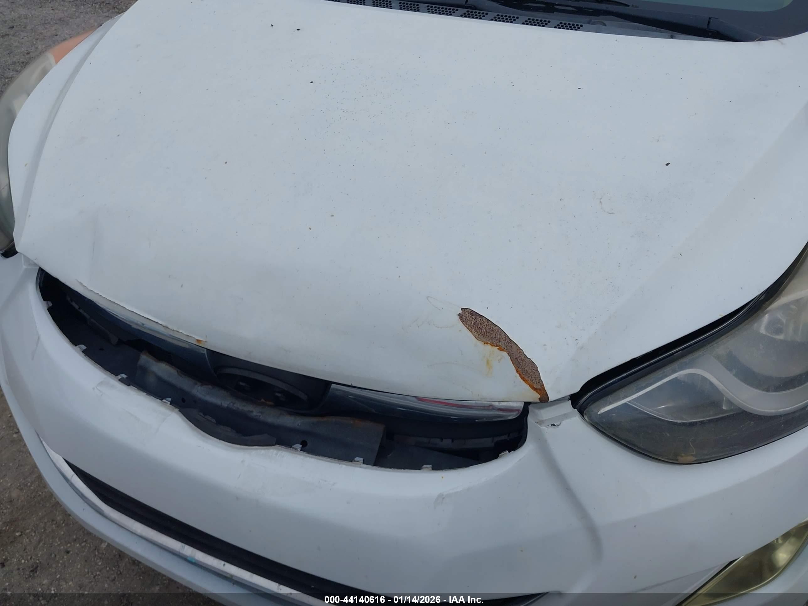 HYUNDAI ELANTRA image 6