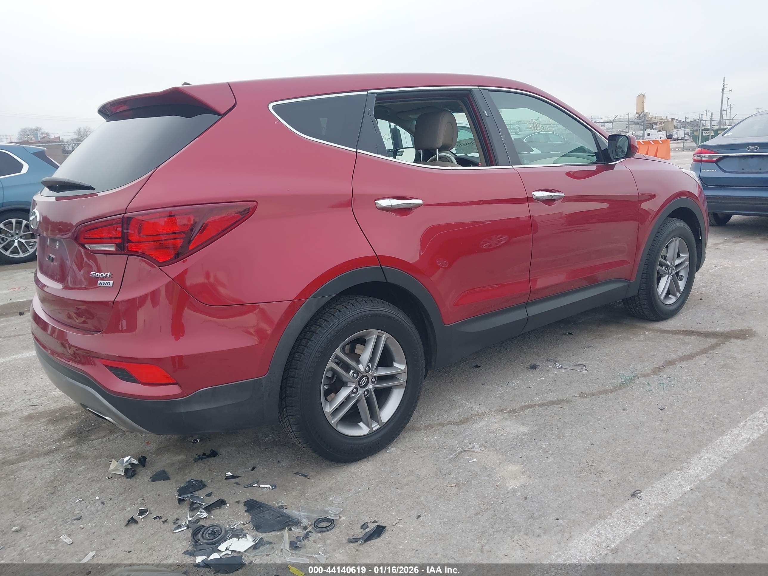 HYUNDAI SANTA image 4