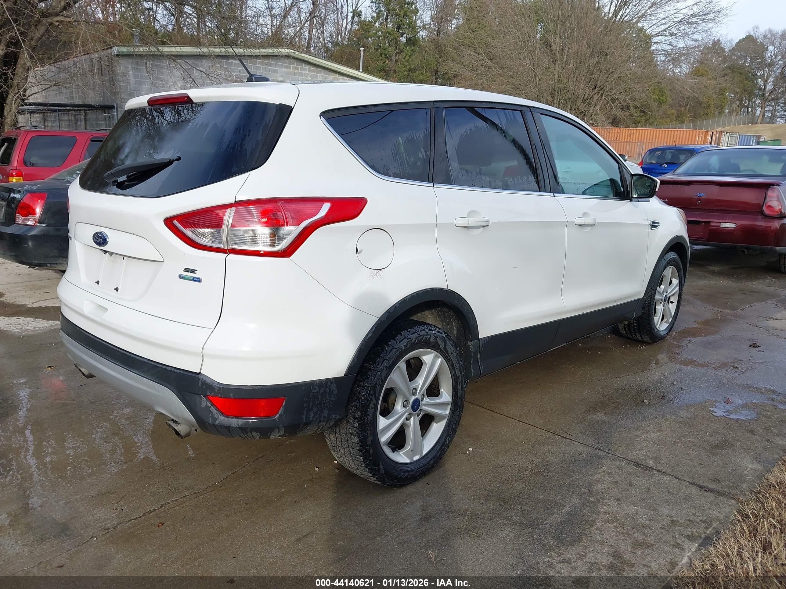 FORD ESCAPE image 4