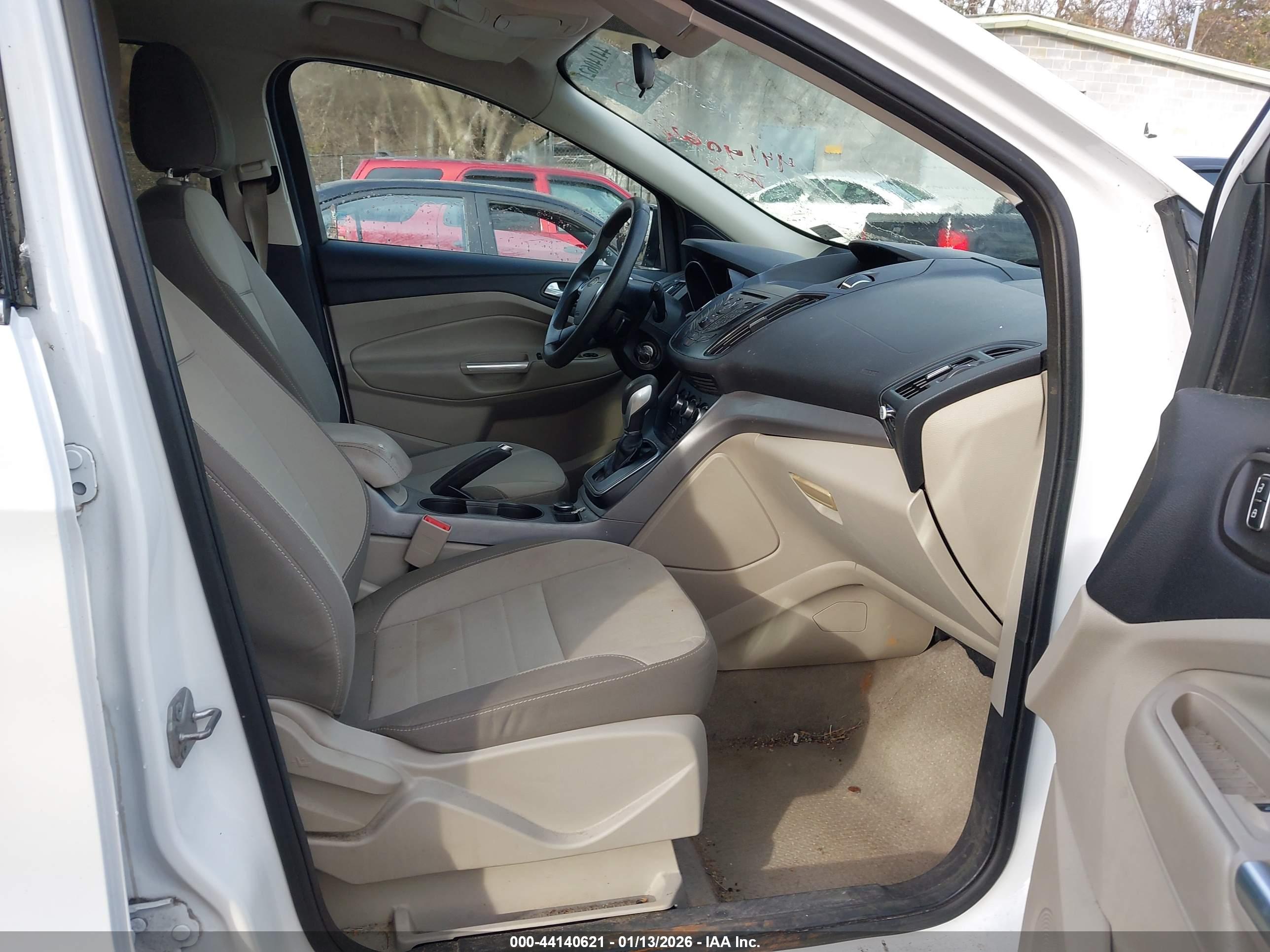 FORD ESCAPE image 5