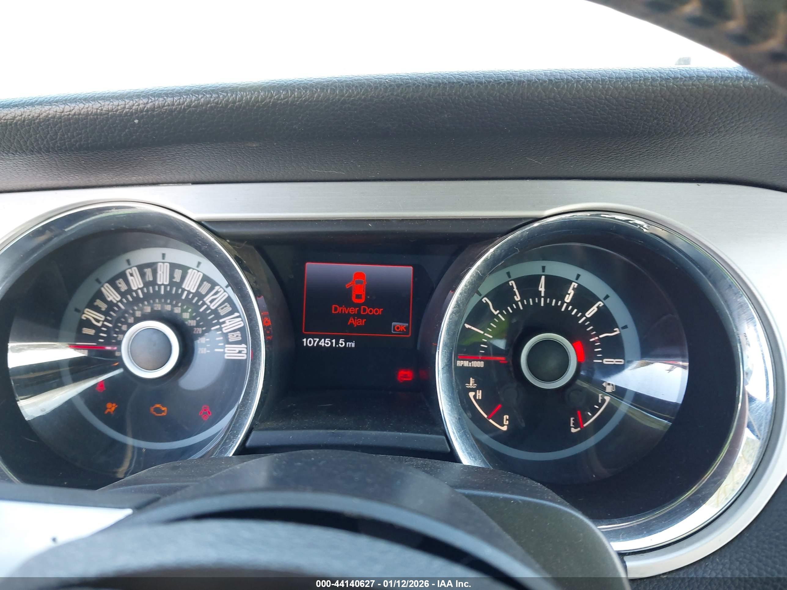 FORD MUSTANG image 7
