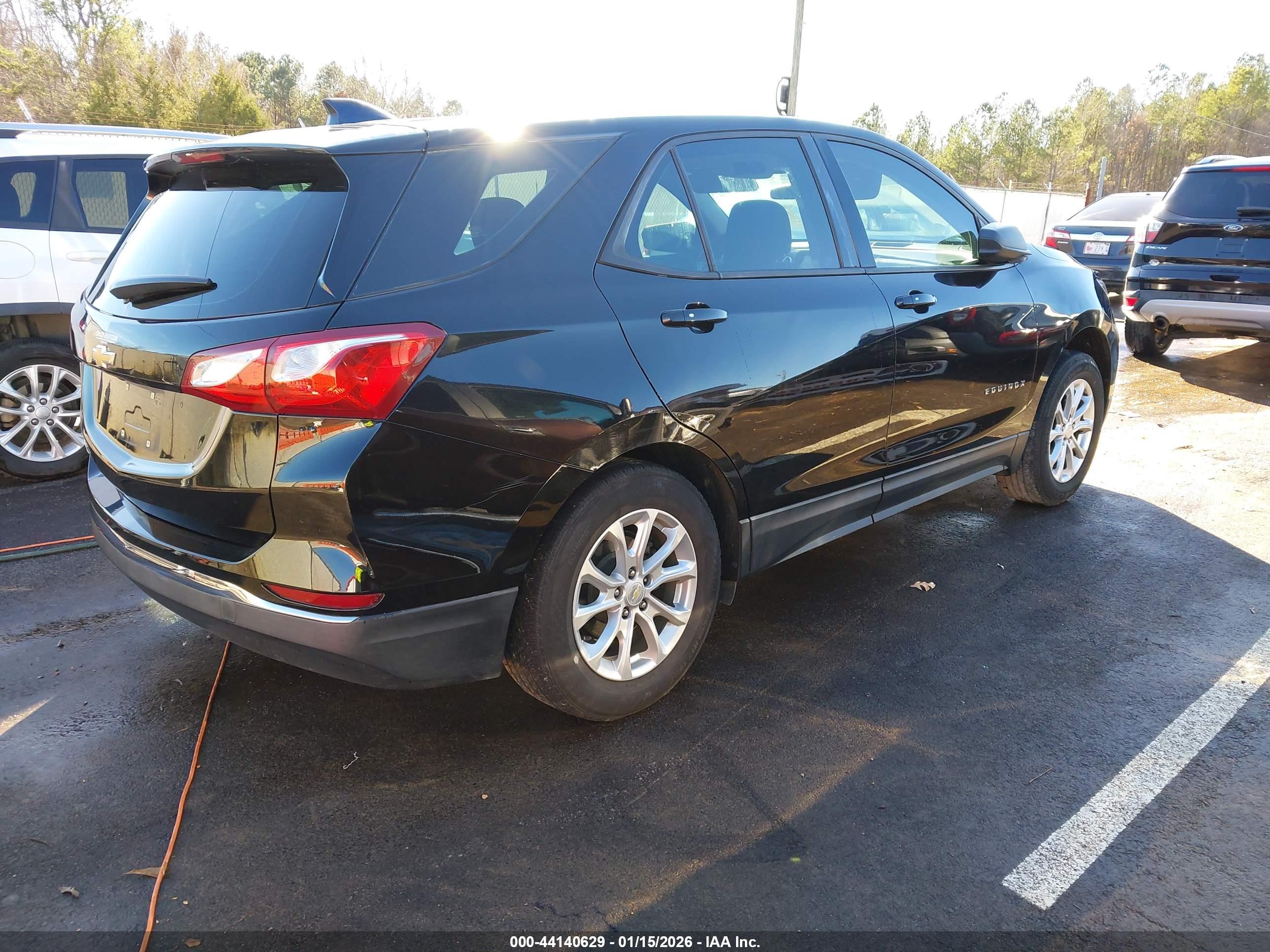 CHEVROLET EQUINOX image 4