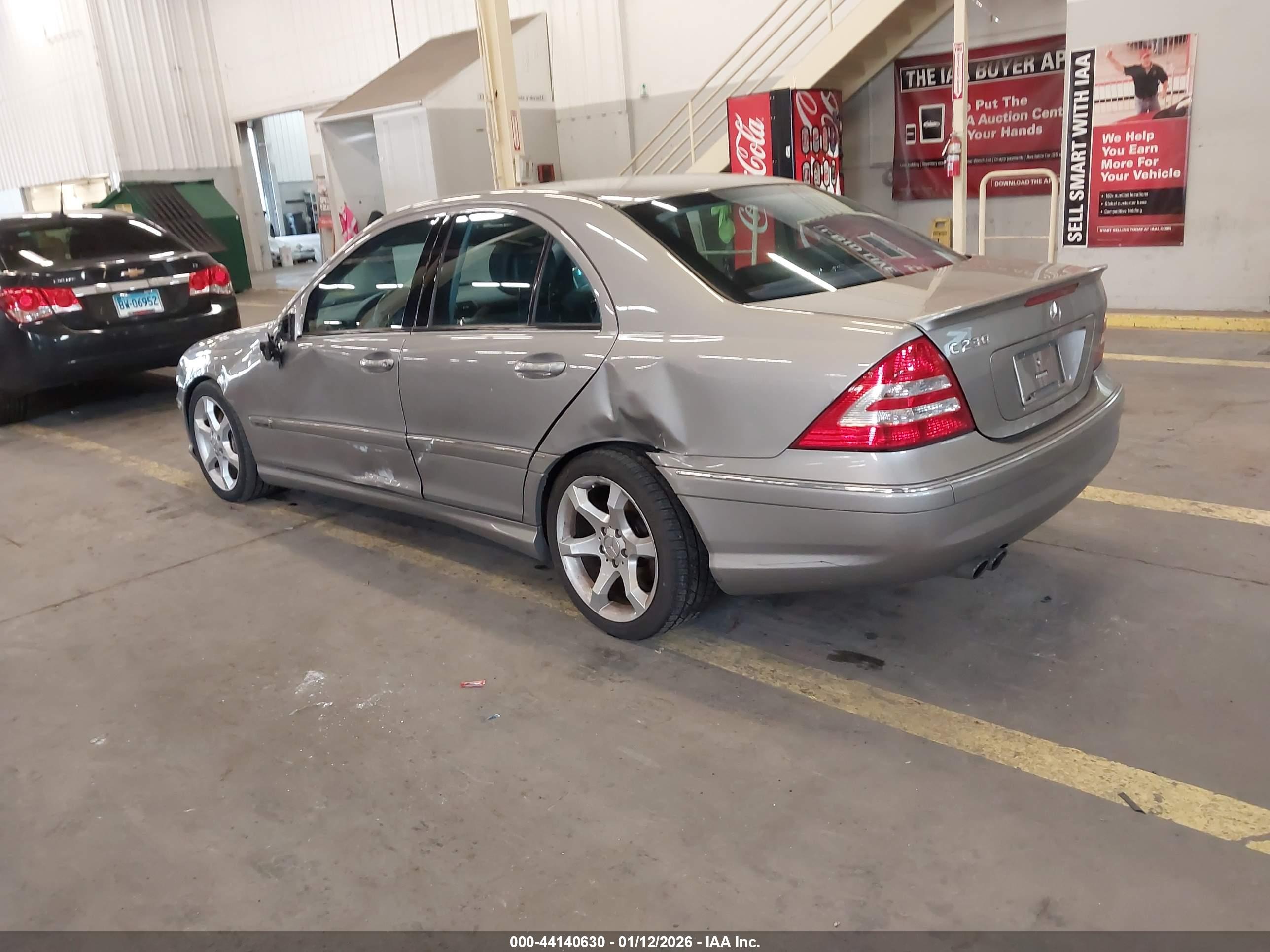MERCEDES-BENZ C image 3