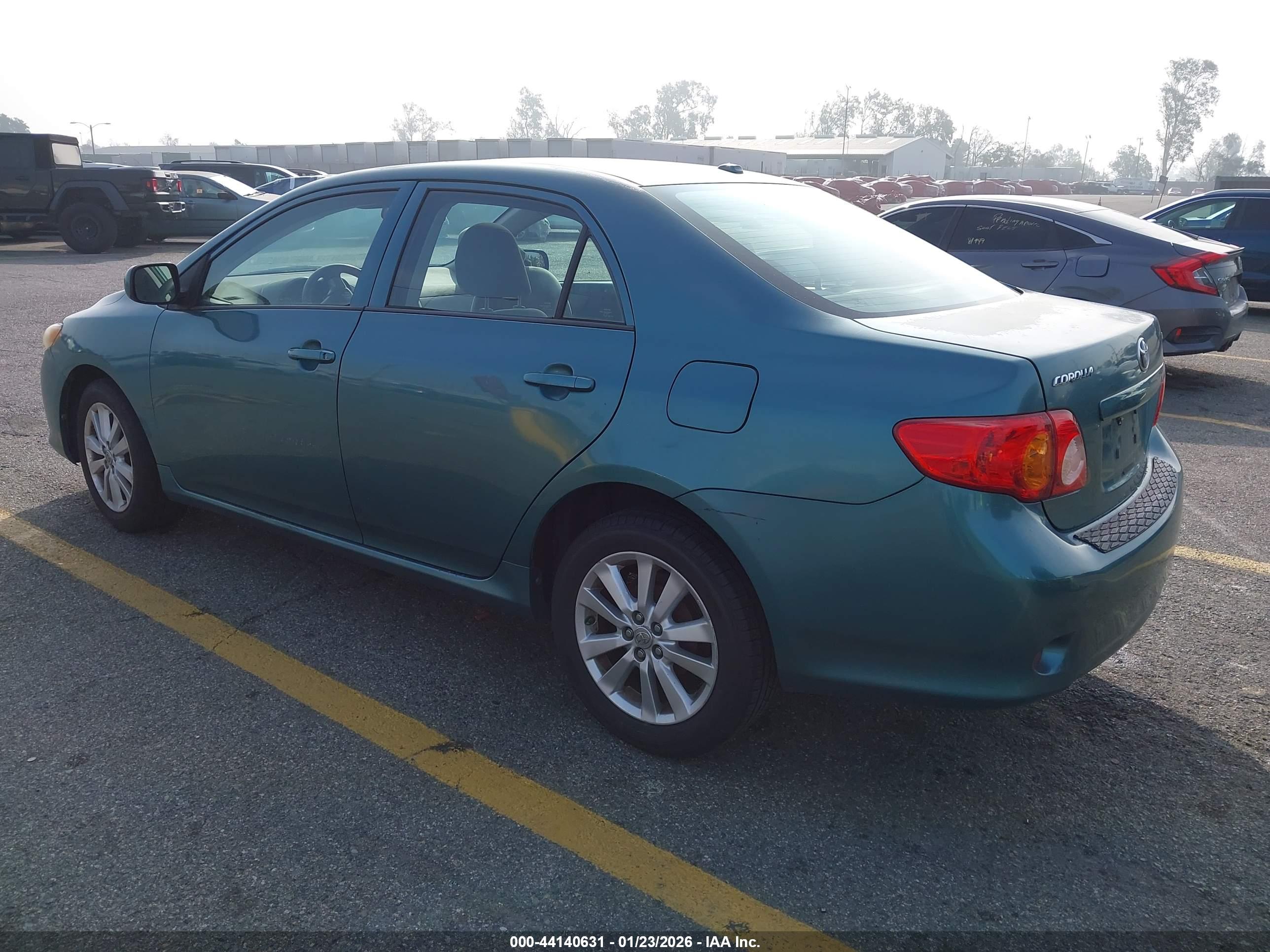 TOYOTA COROLLA image 3