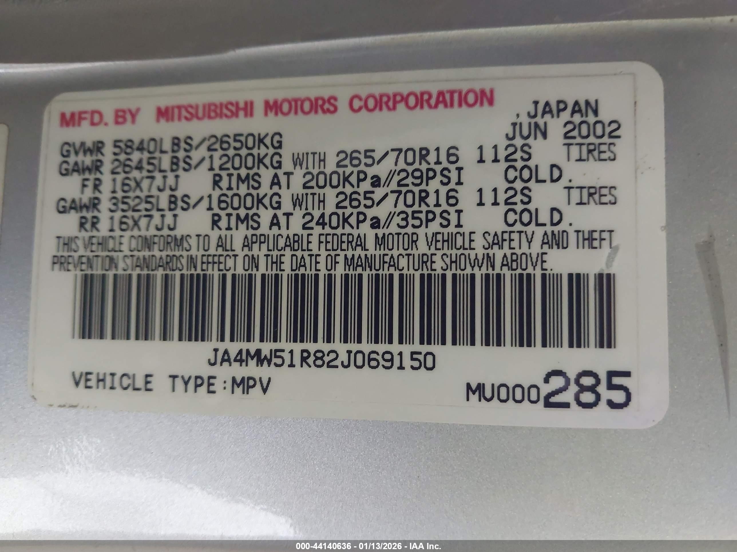 MITSUBISHI MONTERO image 9