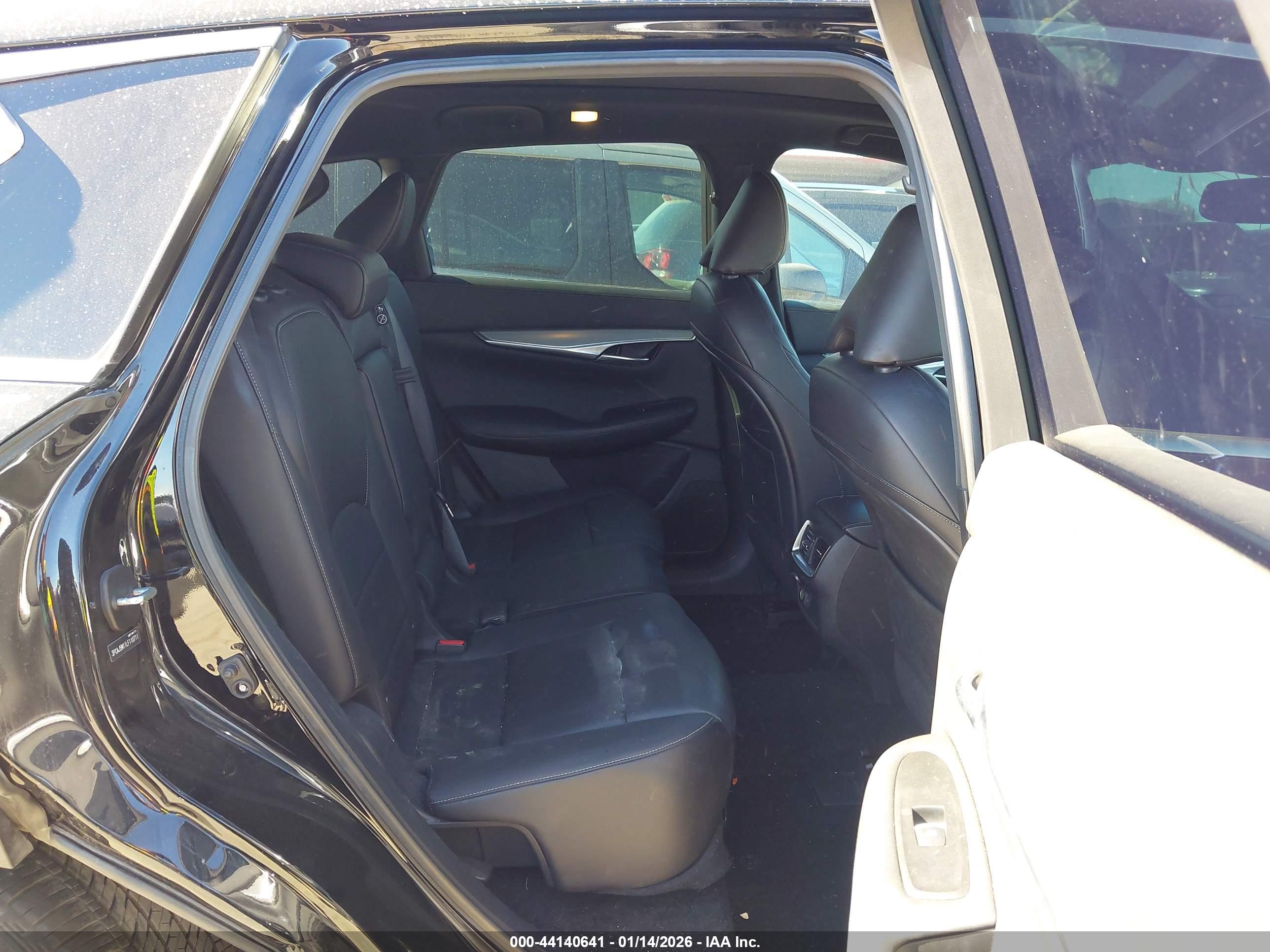 INFINITI QX50 image 8
