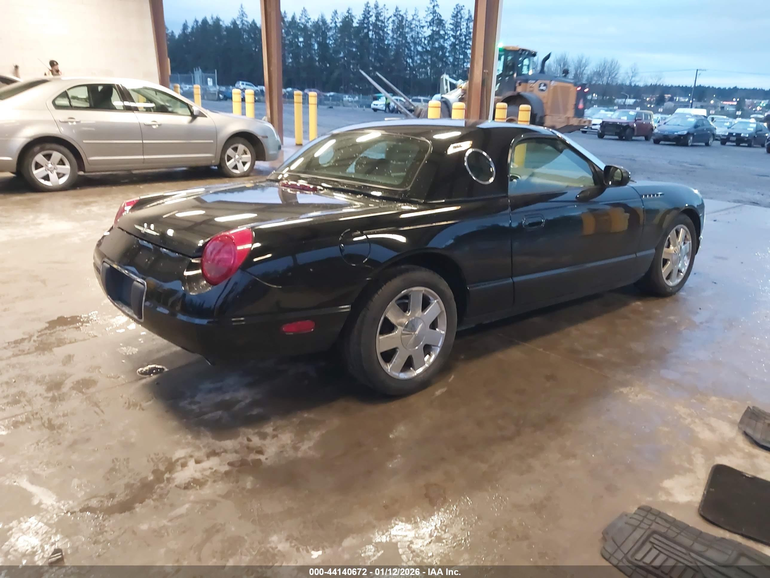 FORD THUNDERBIRD image 4
