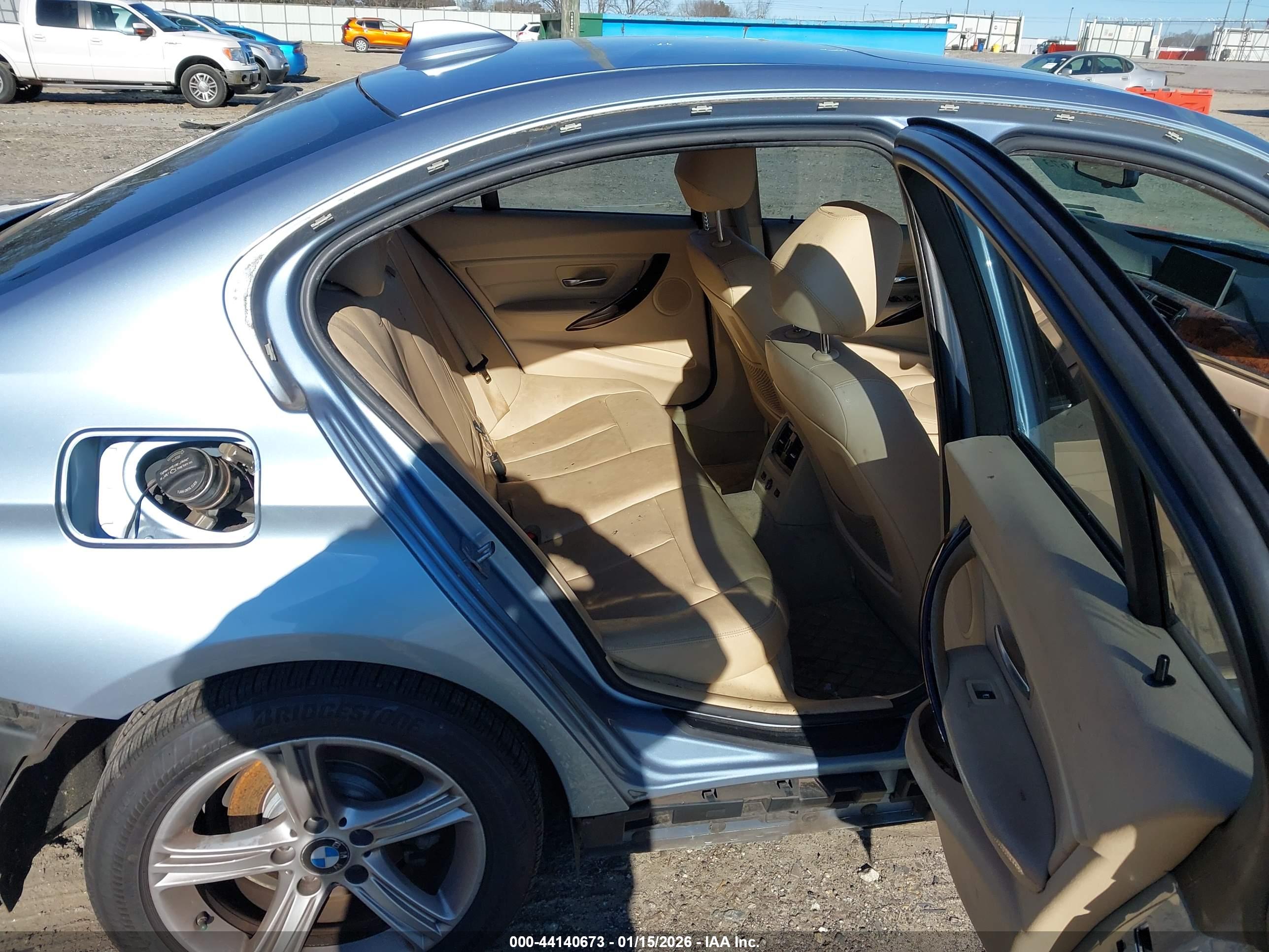 BMW 328I image 8