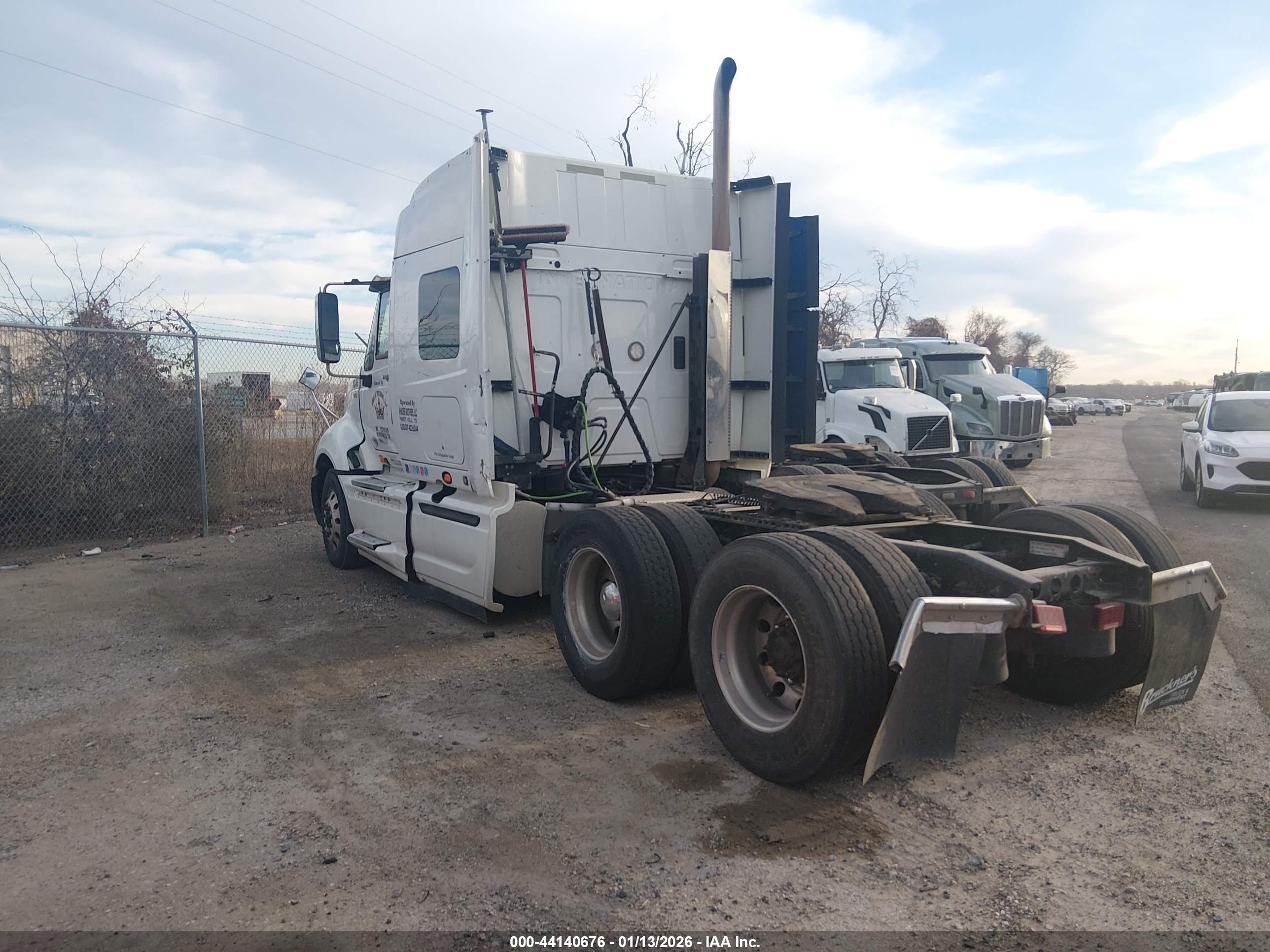 INTERNATIONAL PROSTAR+ image 3