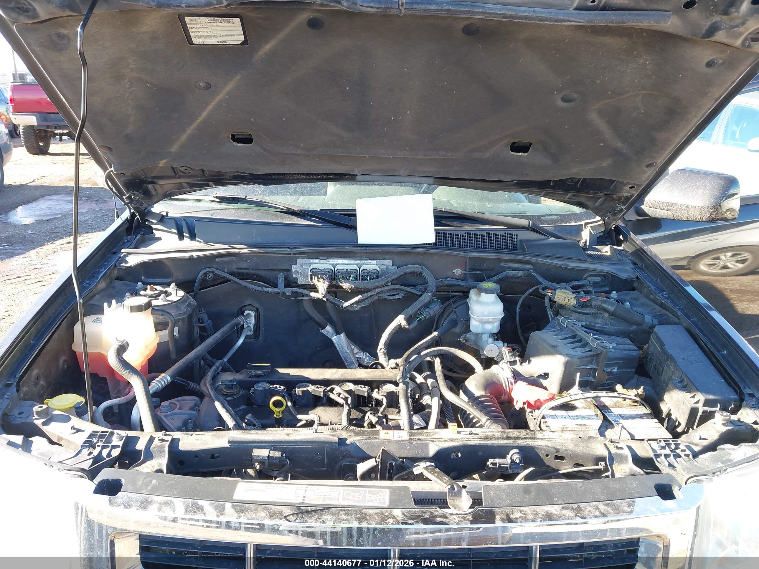FORD ESCAPE image 10