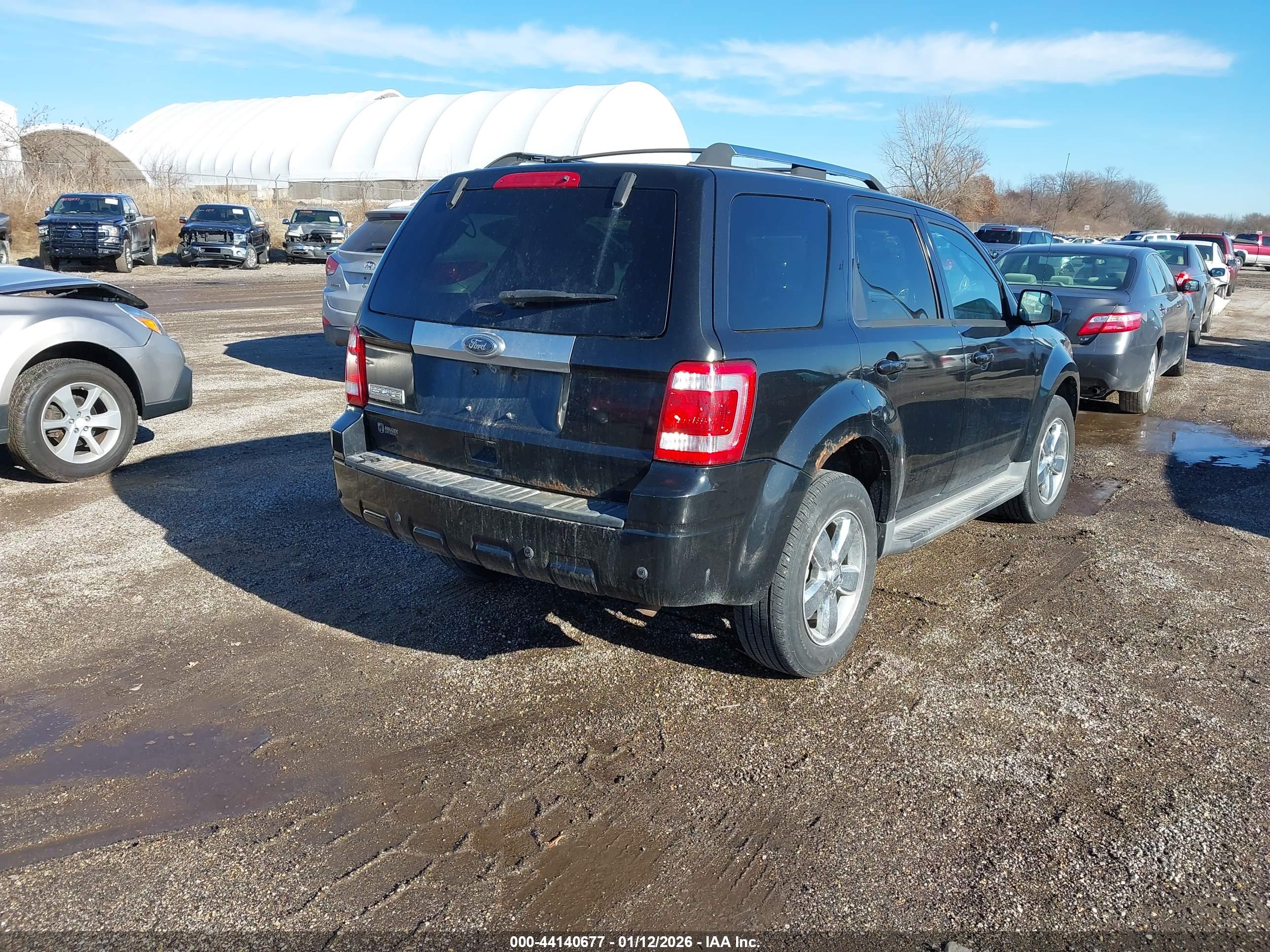 FORD ESCAPE image 4