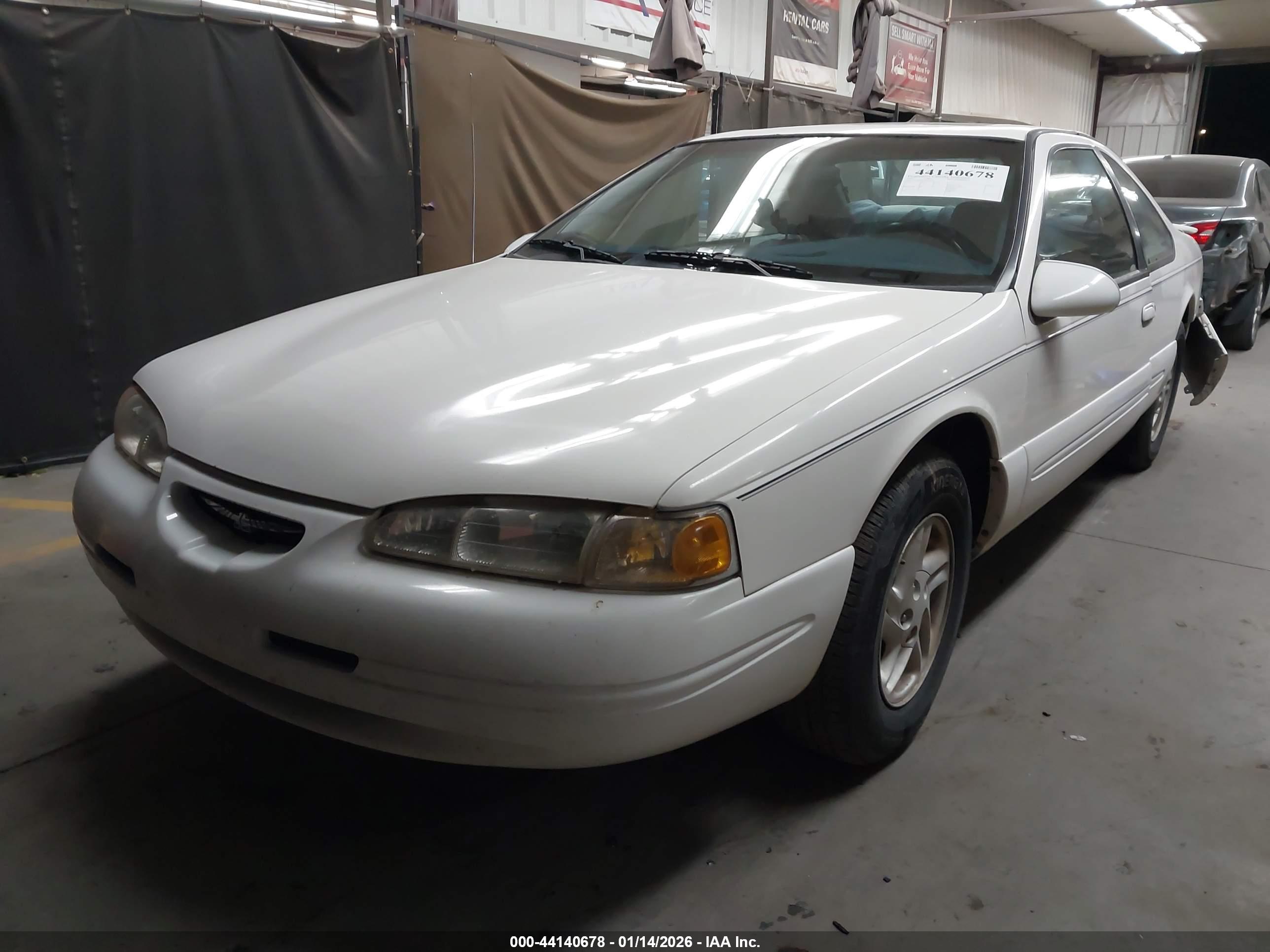 FORD THUNDERBIRD image 2