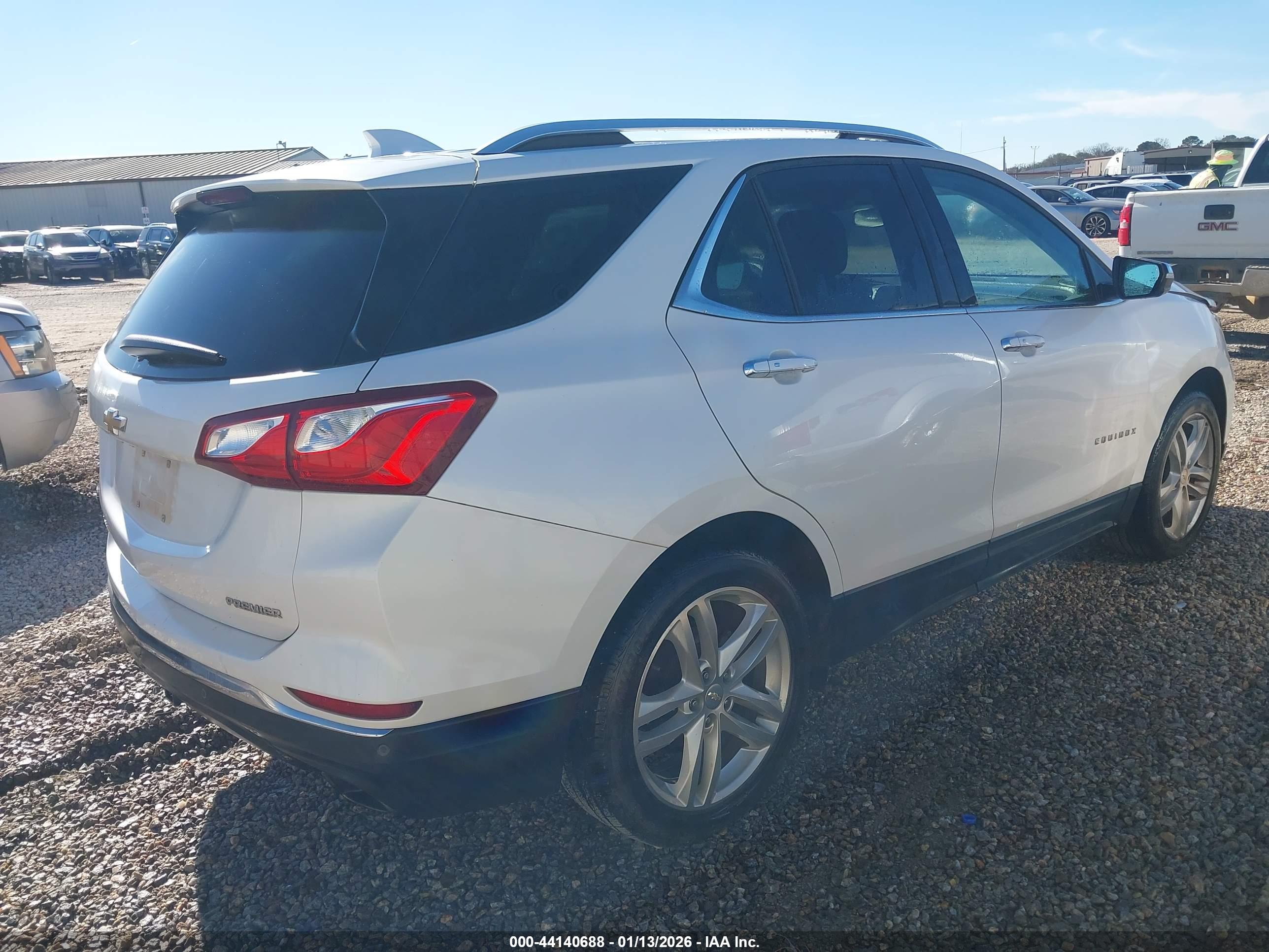 CHEVROLET EQUINOX image 4