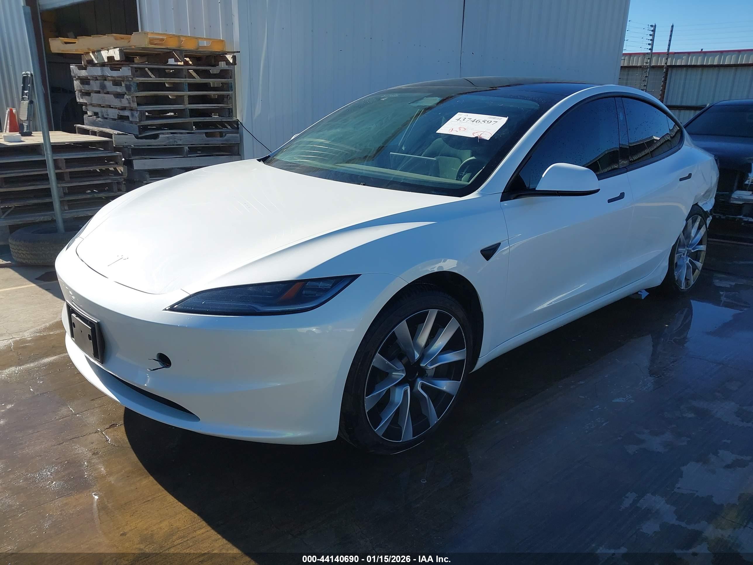 TESLA MODEL image 2