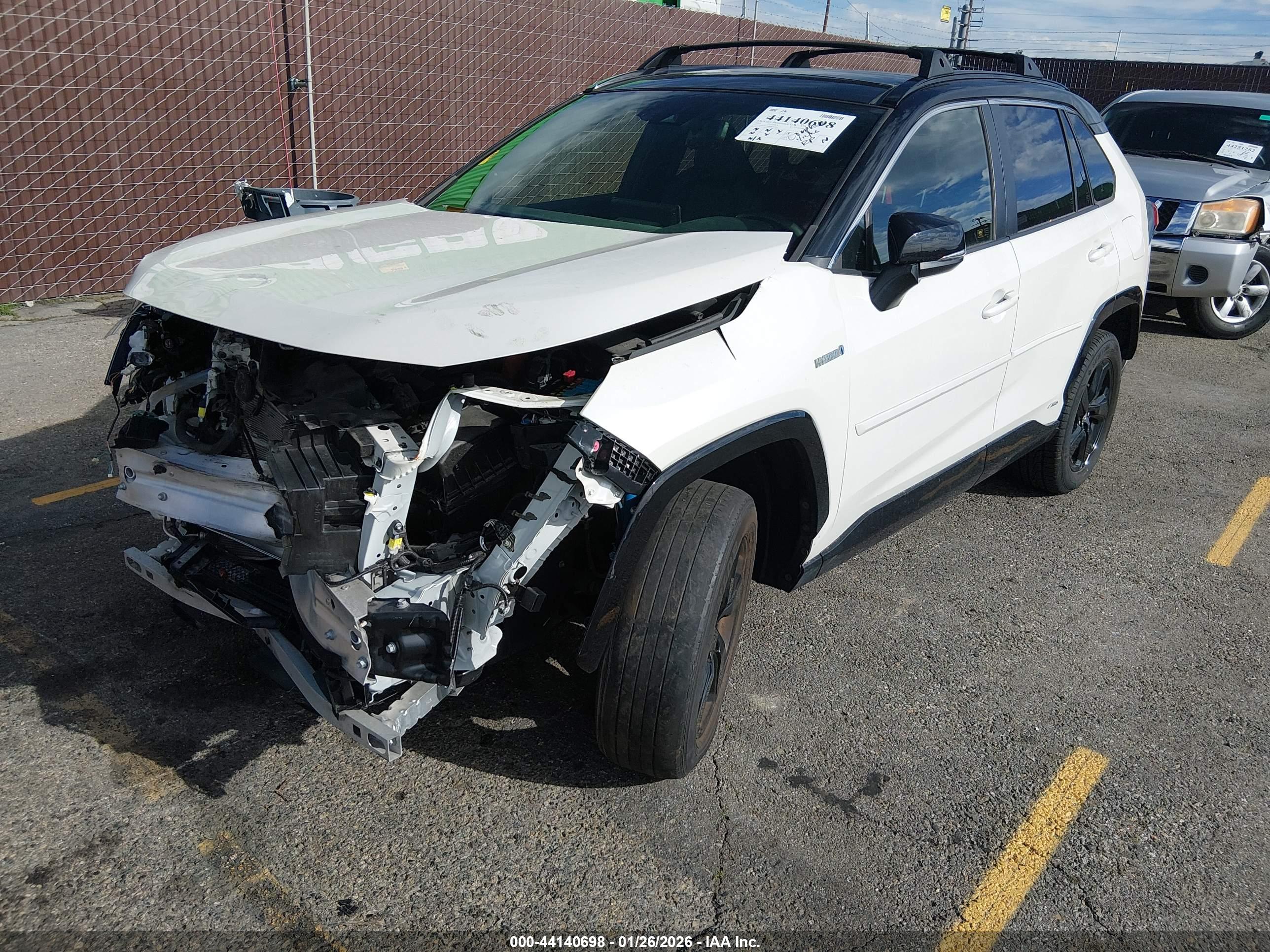 TOYOTA RAV4 image 2