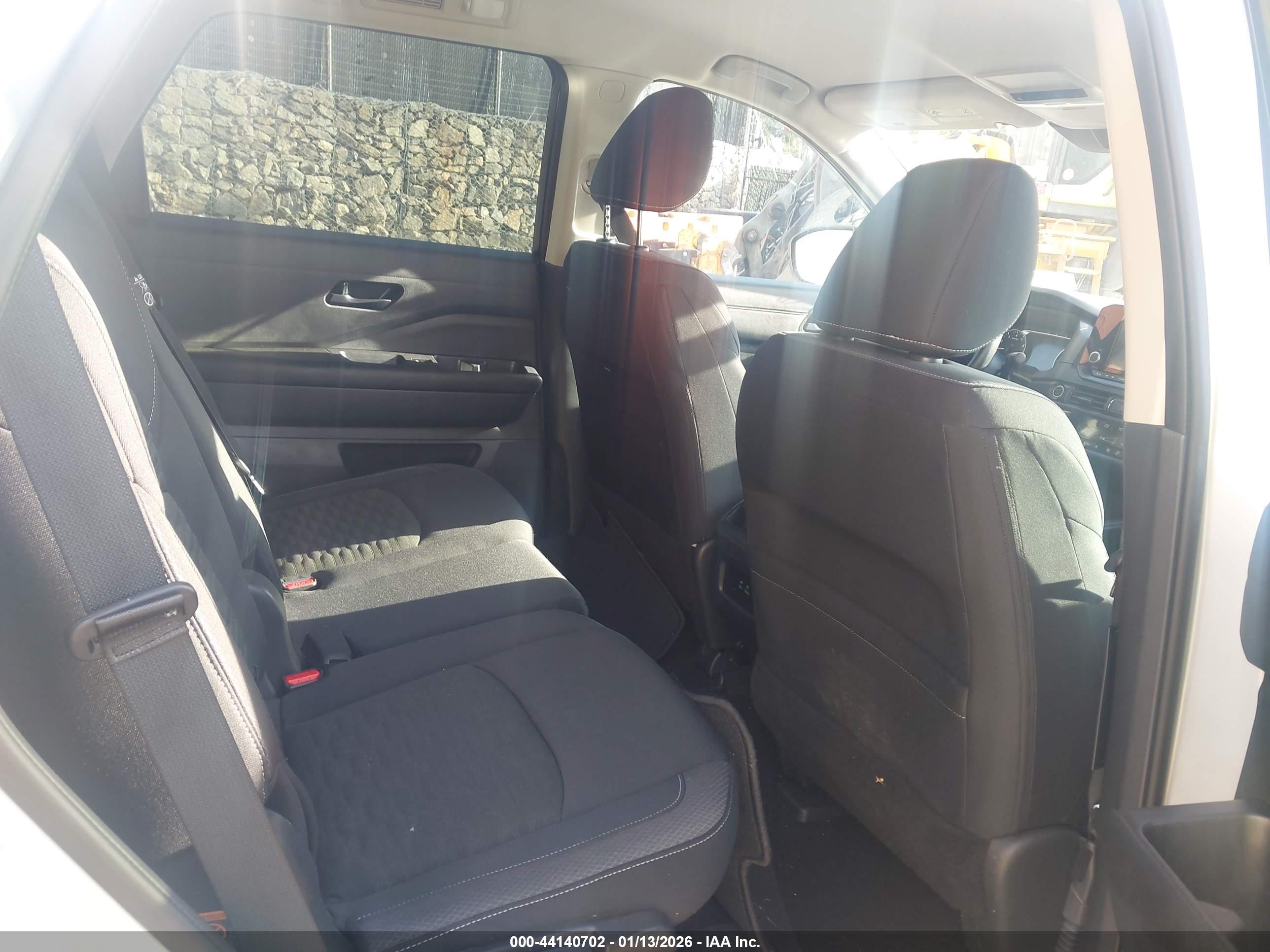 NISSAN PATHFINDER image 8