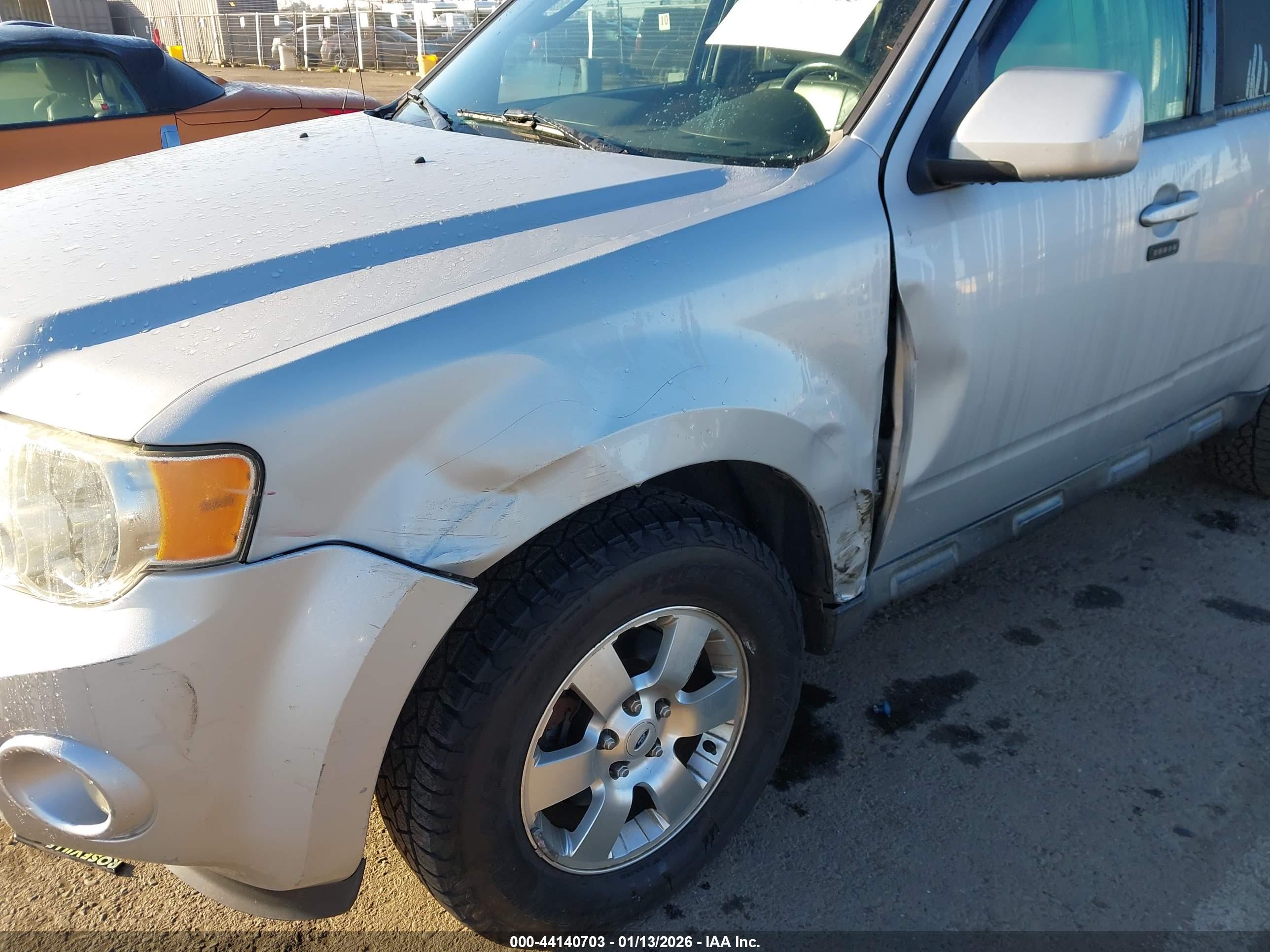 FORD ESCAPE image 6