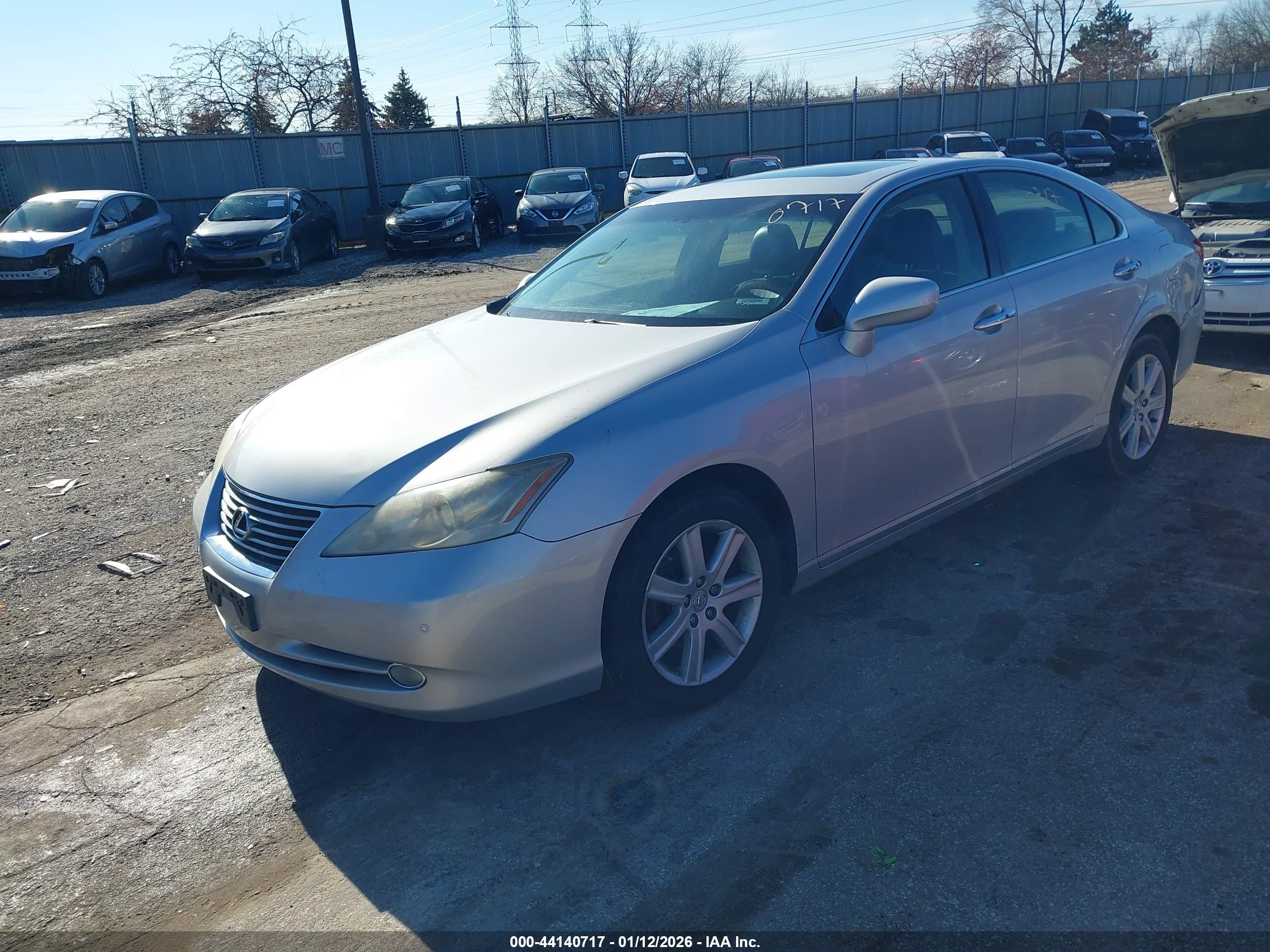 LEXUS ES image 2