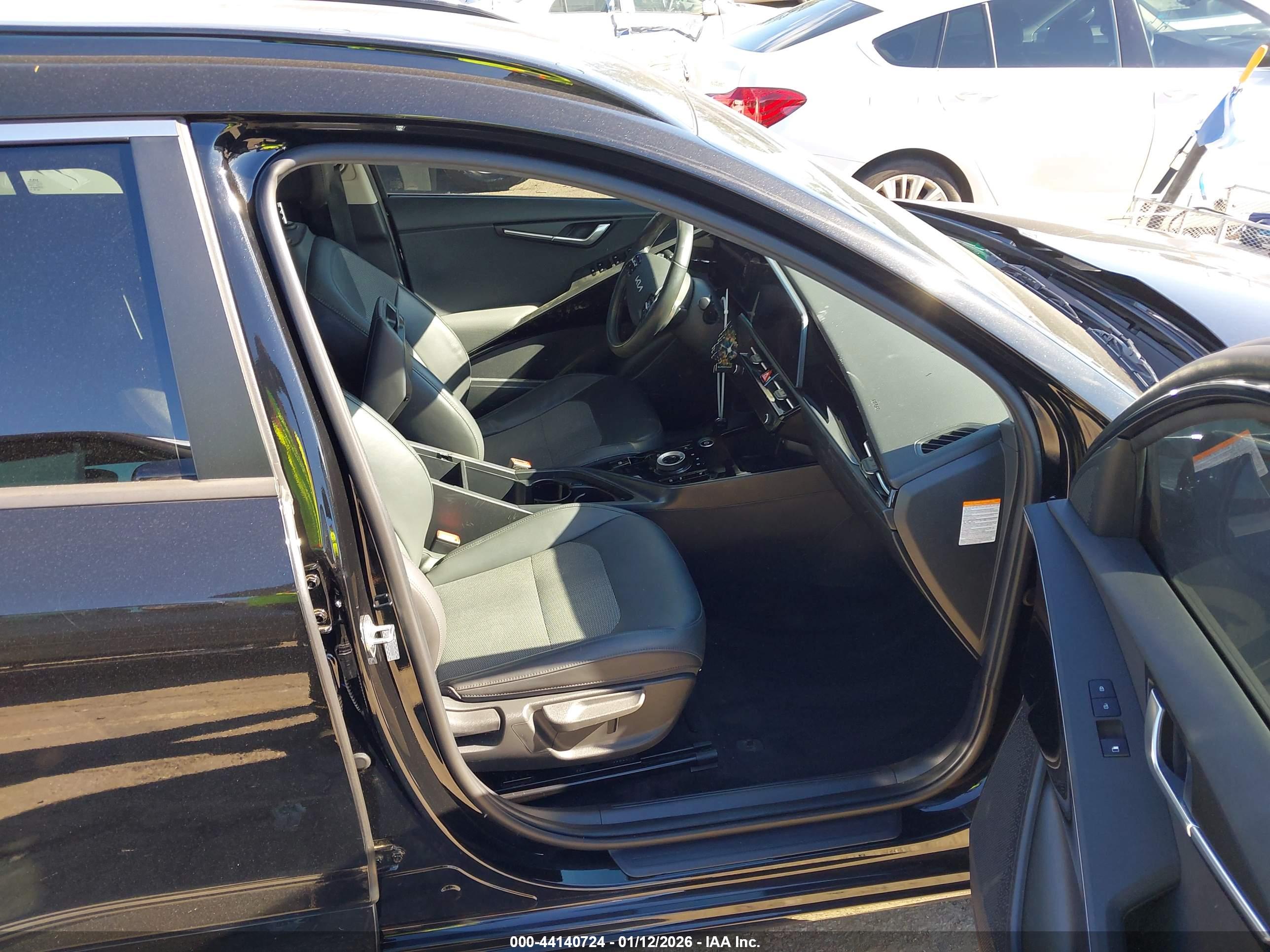 KIA NIRO image 5